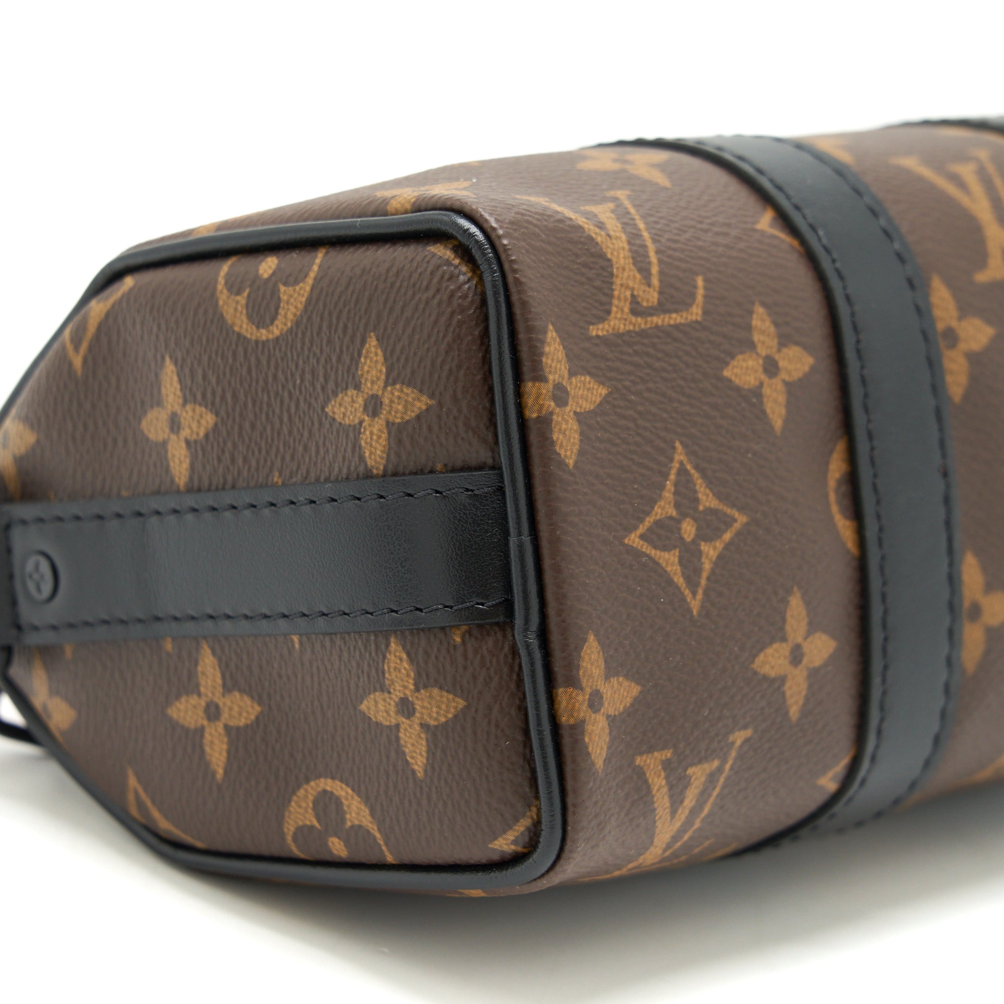 louis-vuitton-keepall-xs-zoom-with-friends-black-hardware