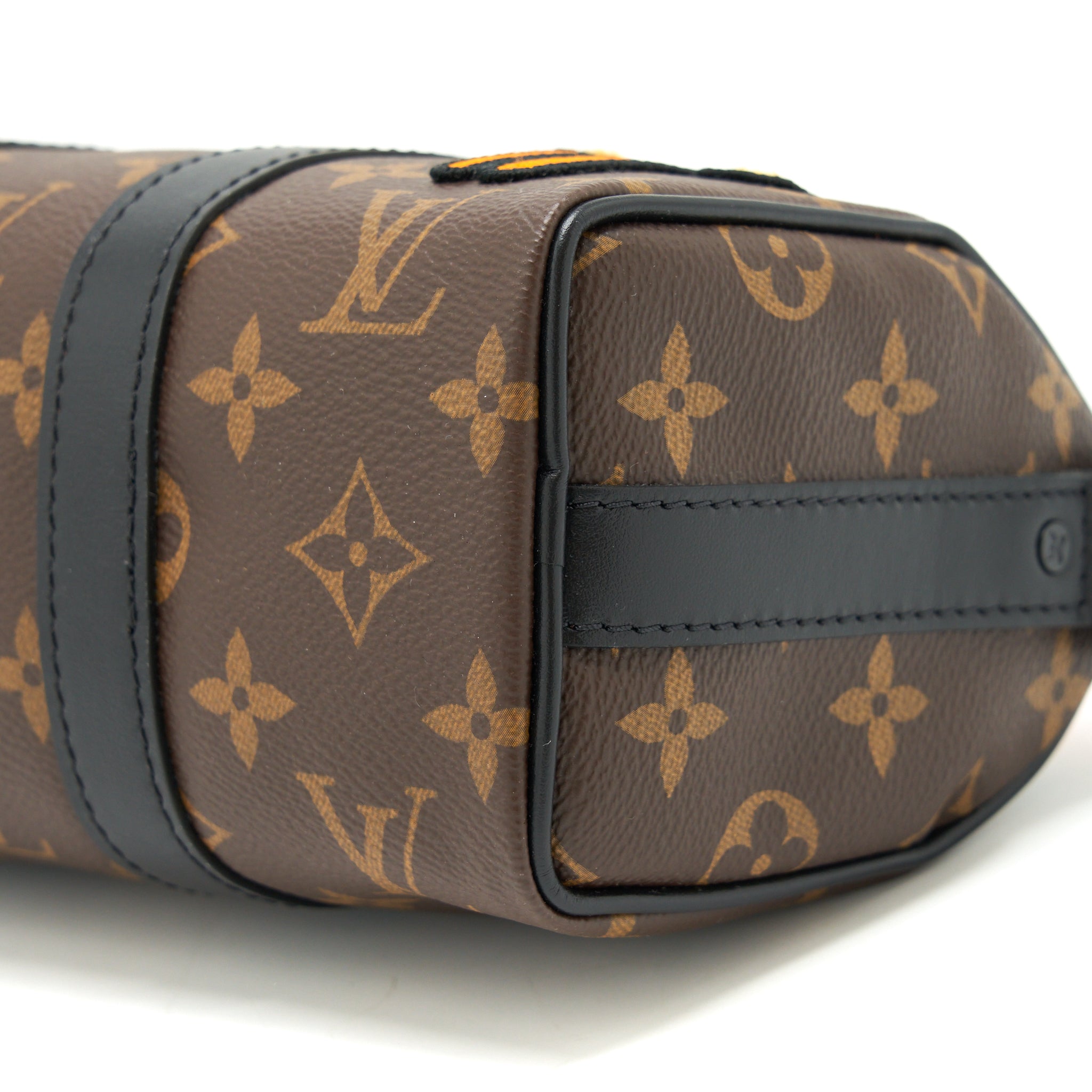 louis-vuitton-keepall-xs-zoom-with-friends-black-hardware