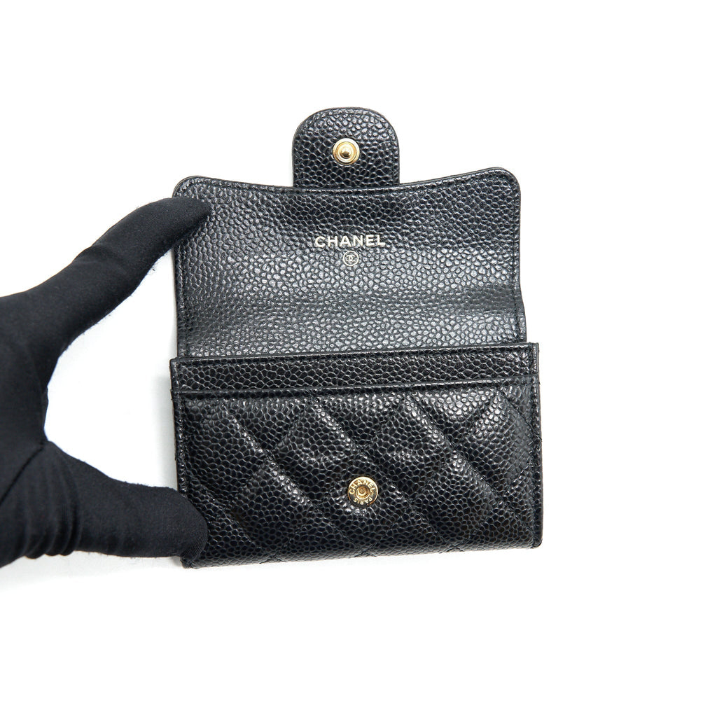 chanel-classic-flap-card-holder-caviar-black-ghw