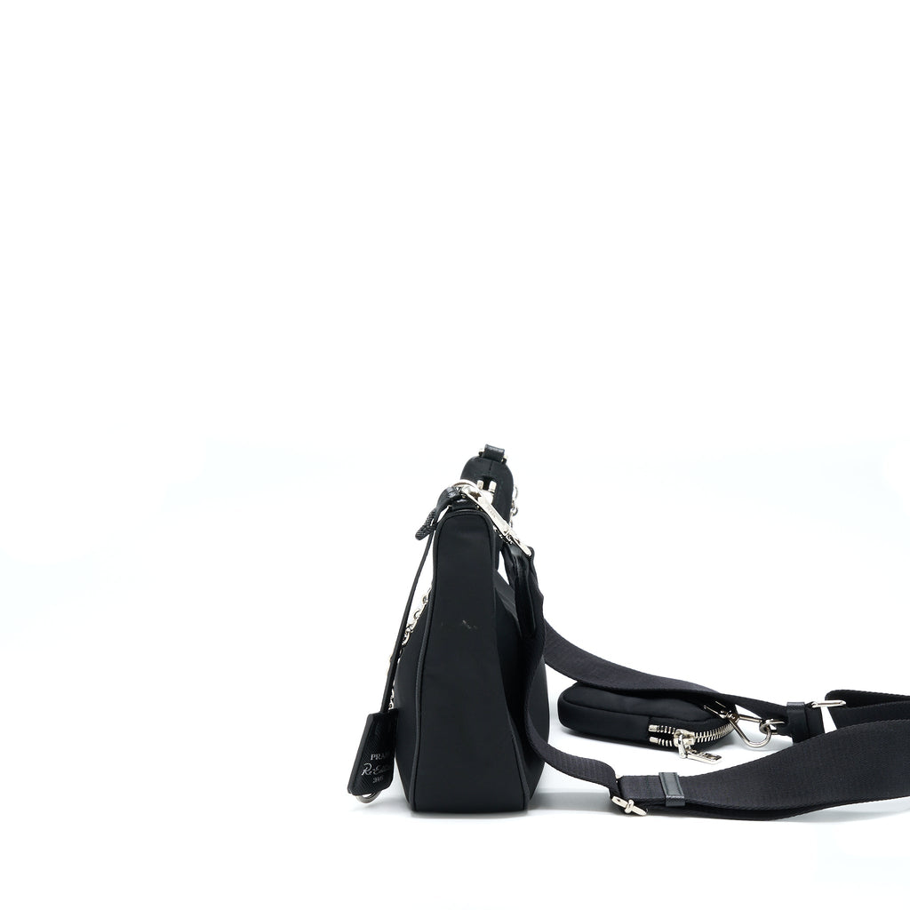 prada-reedition-2005-black-shw-3