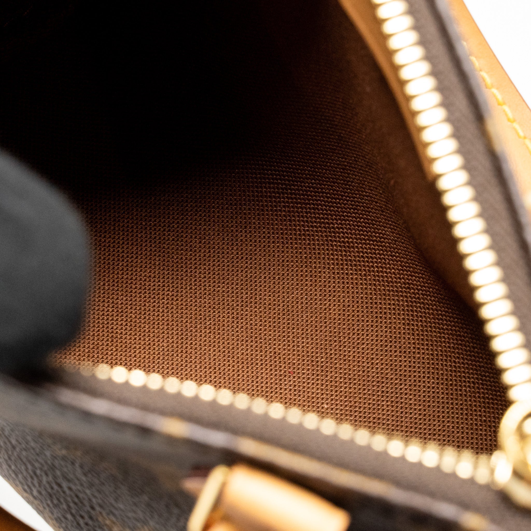 louis-vuitton-nano-speedy-monogram-canvas-ghw-14
