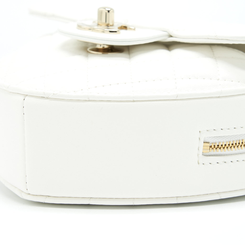 chanel-22s-heart-bag-lambskin-white-lghw-microchip
