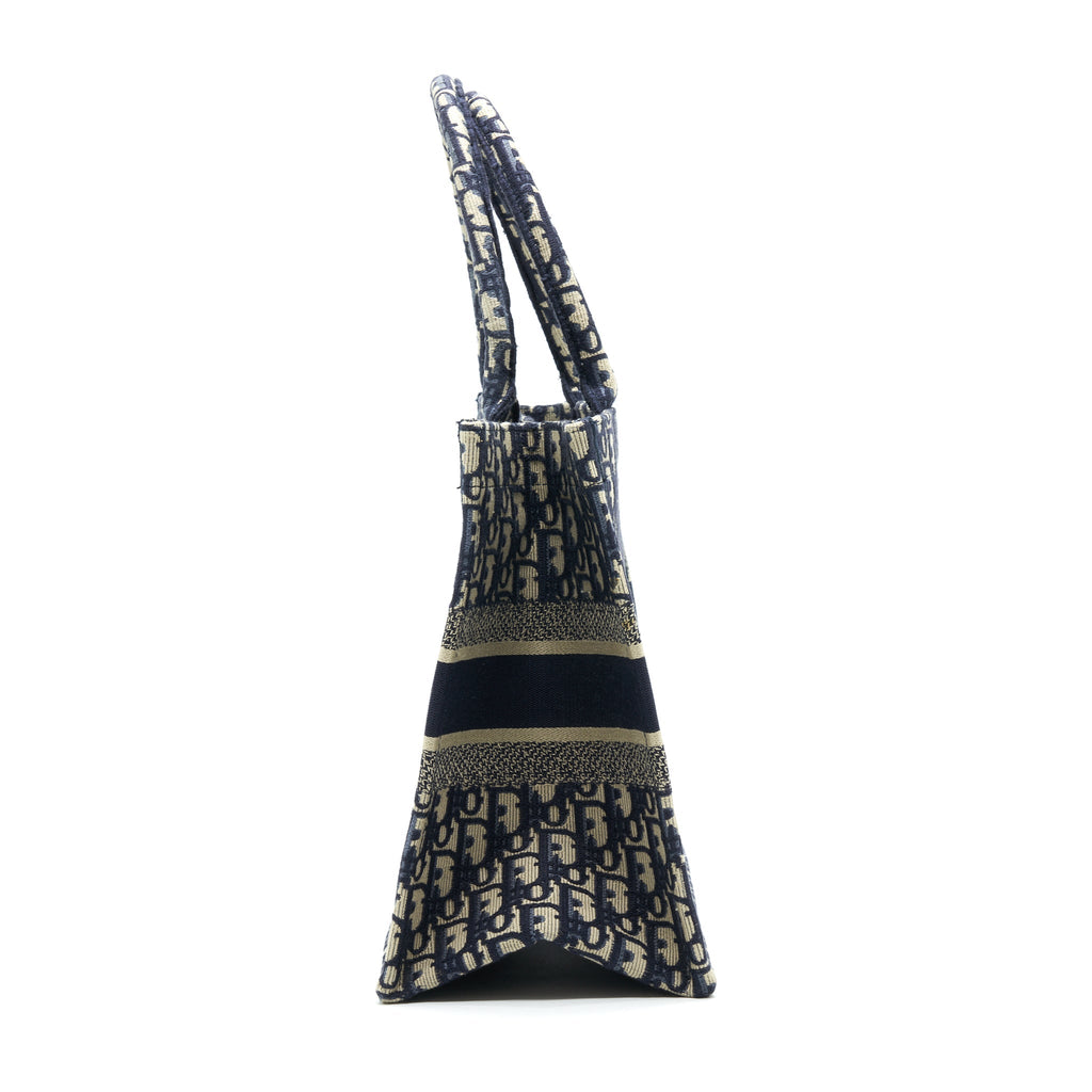 dior-small-booktote-bag-blue-oblique-embroidery