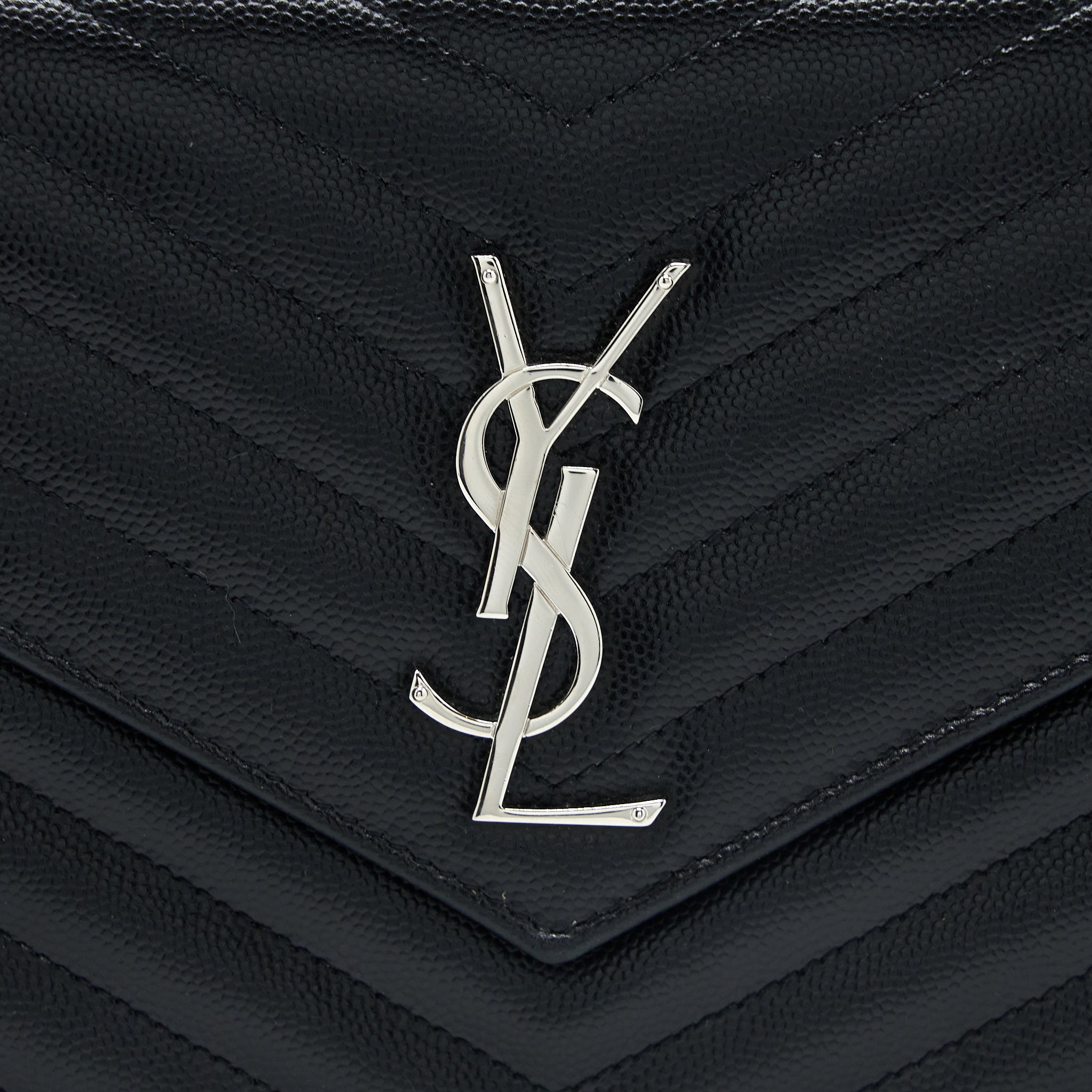 saint-laurent-ysl-envelop-chain-wallet-grained-calfskin-black-shw
