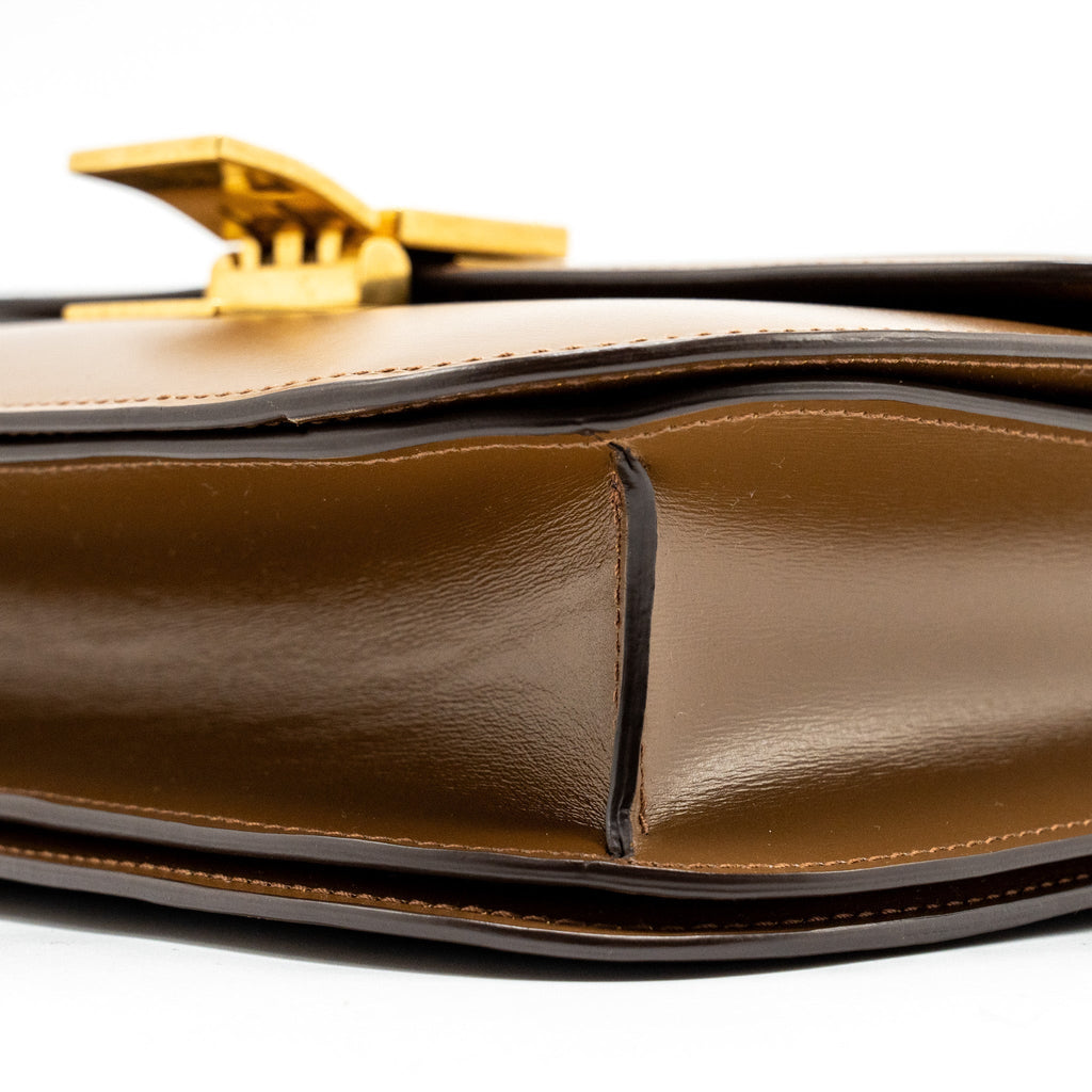 celine-medium-classic-box-calfskin-camel-ghw