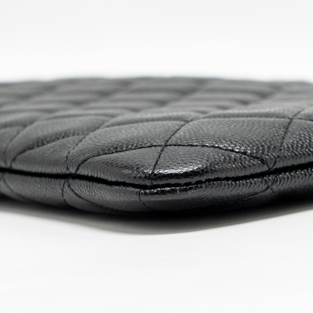 chanel-o-case-clutch-caviar-black-ghw