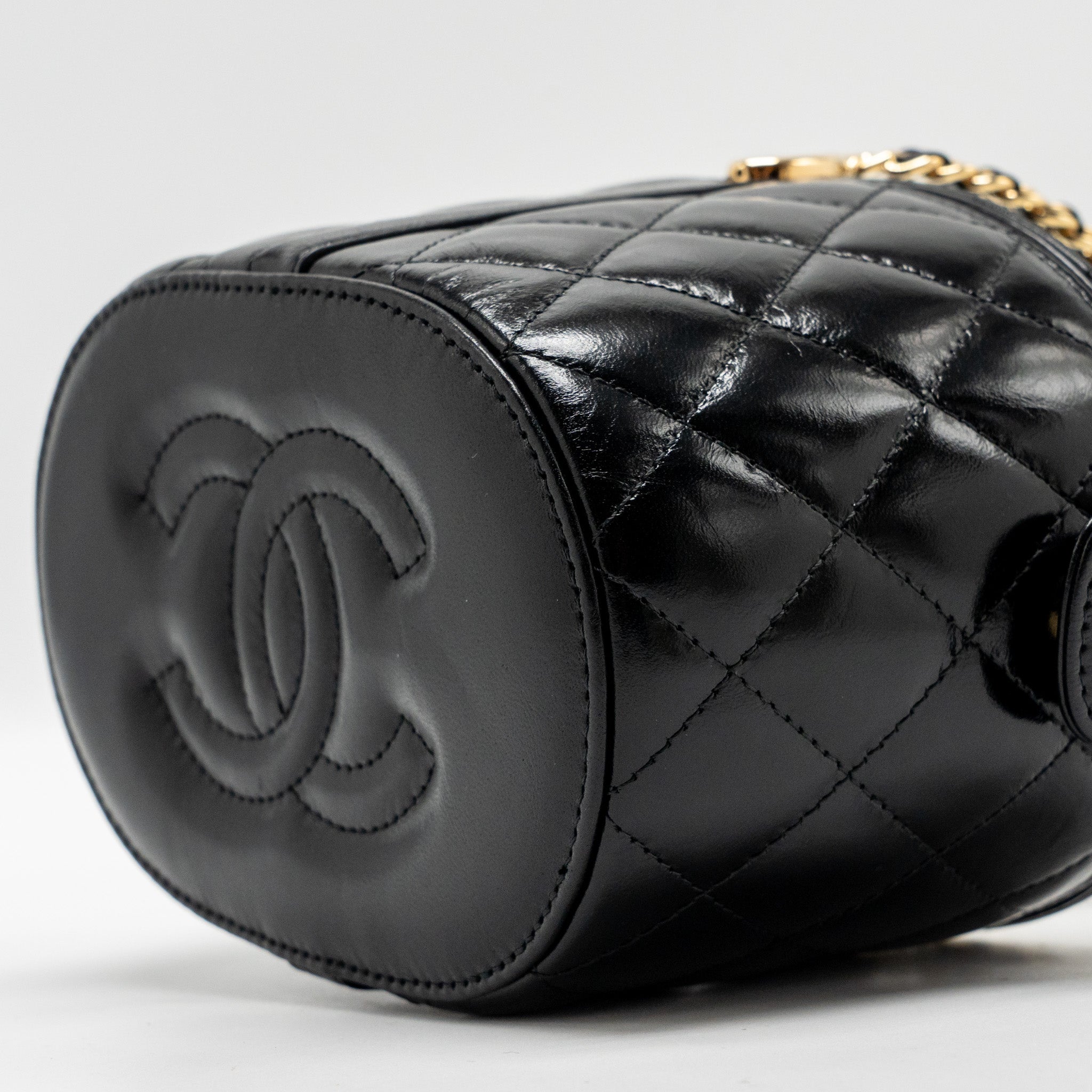 chanel-picnic-vanity-lambskin-black-ghw-microchip-copy-1