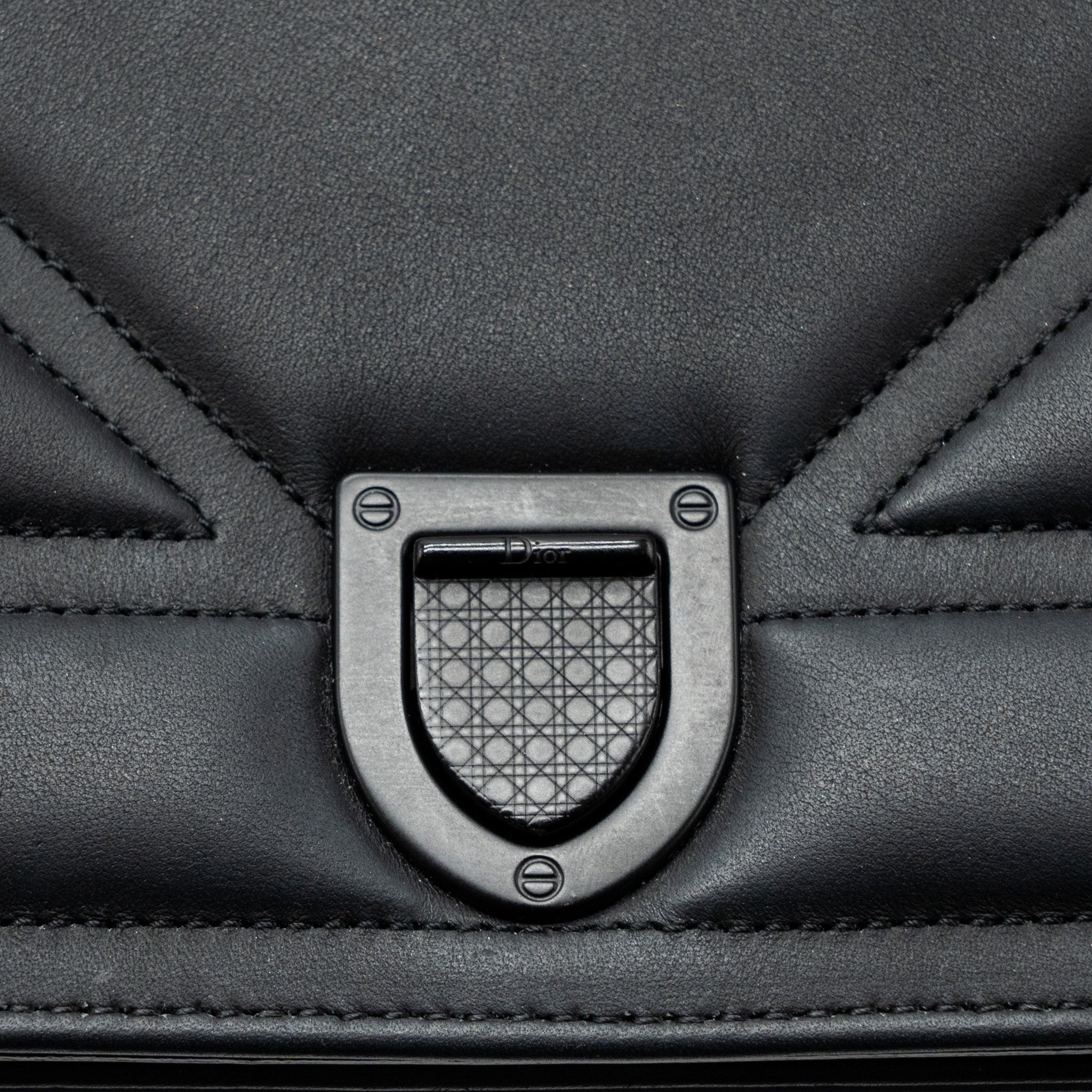 dior-diorama-bag-calfskin-so-black