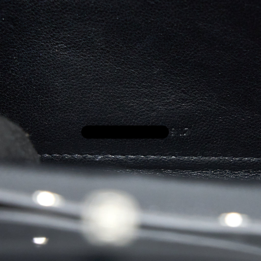 saint-laurent-ysl-envelop-chain-wallet-grained-calfskin-black-shw