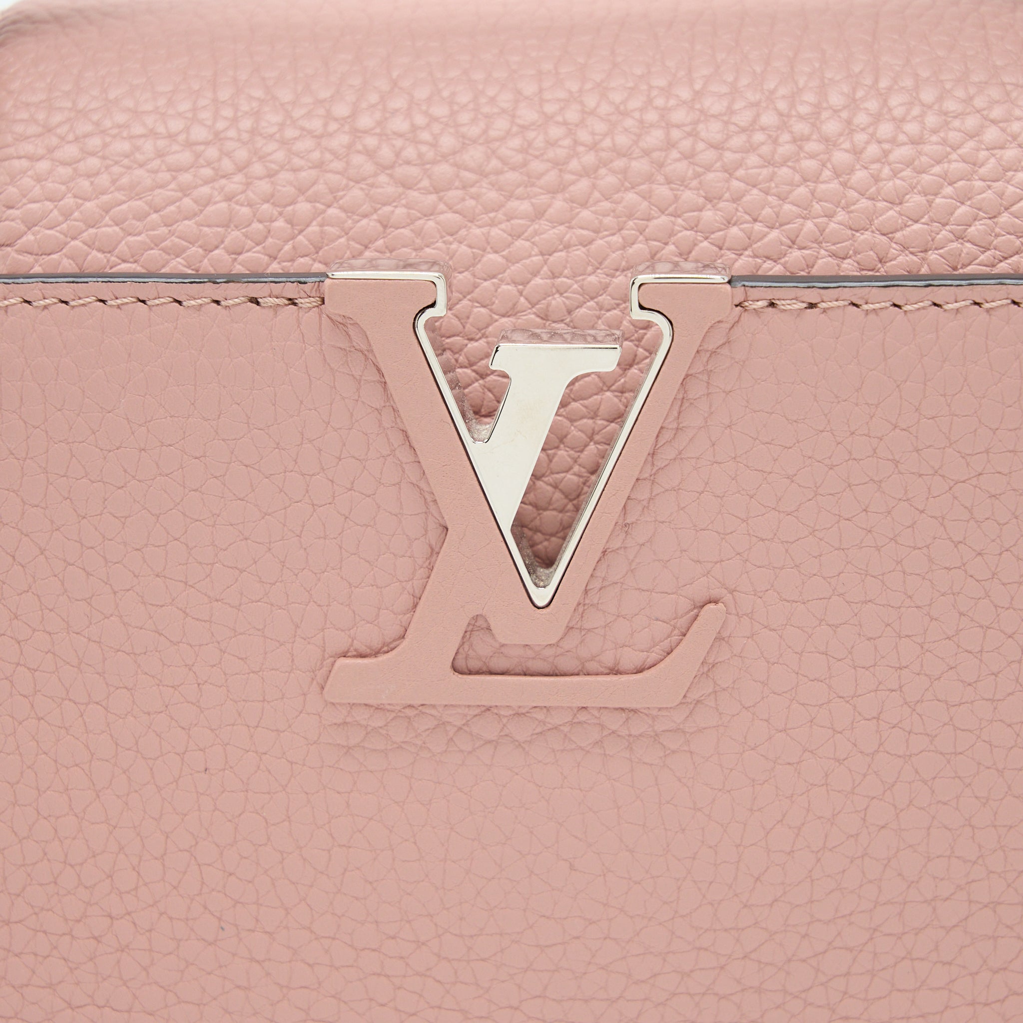louis-vuitton-capucines-bb-taurillon-magnolia-shw