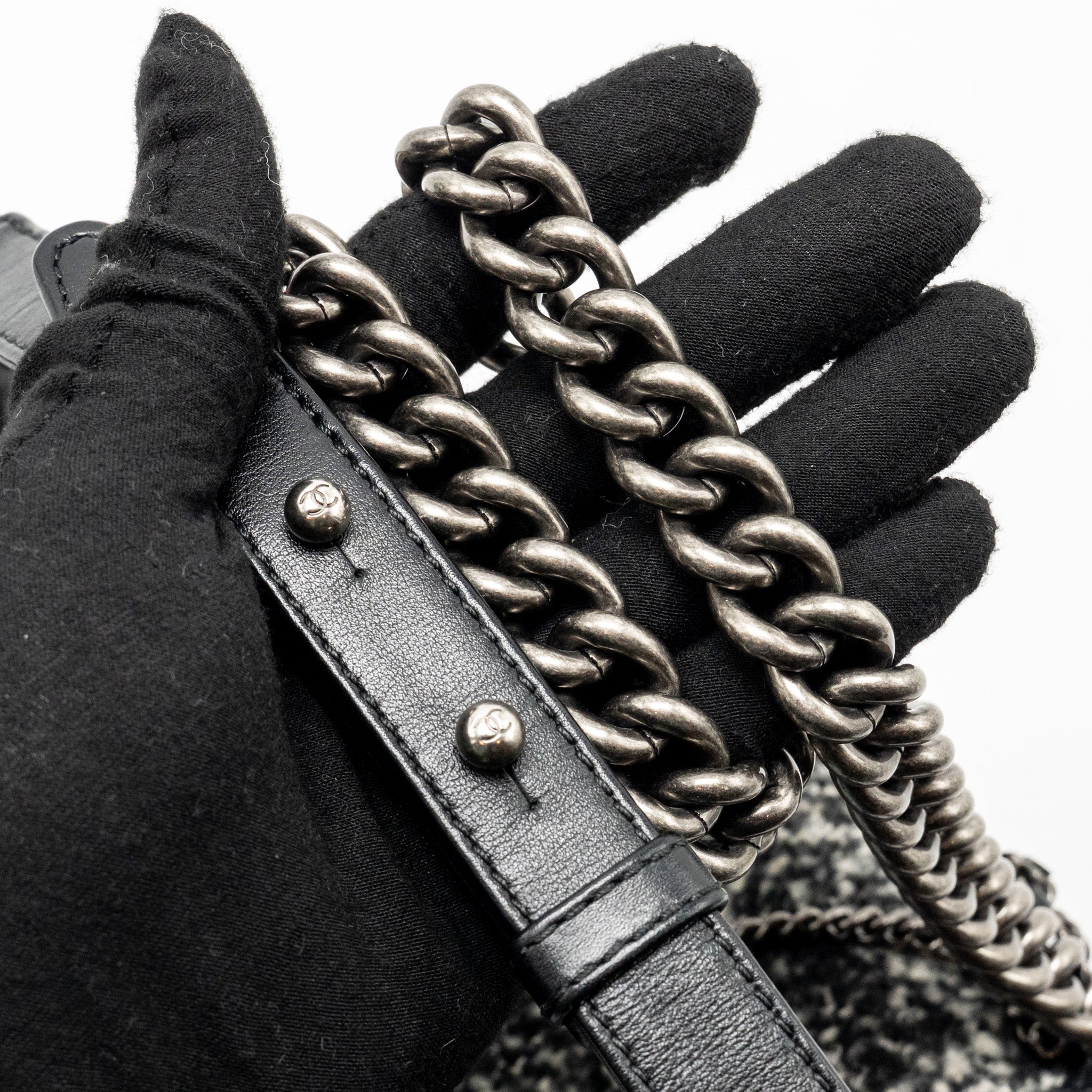 chanel-boy-bag-black-1