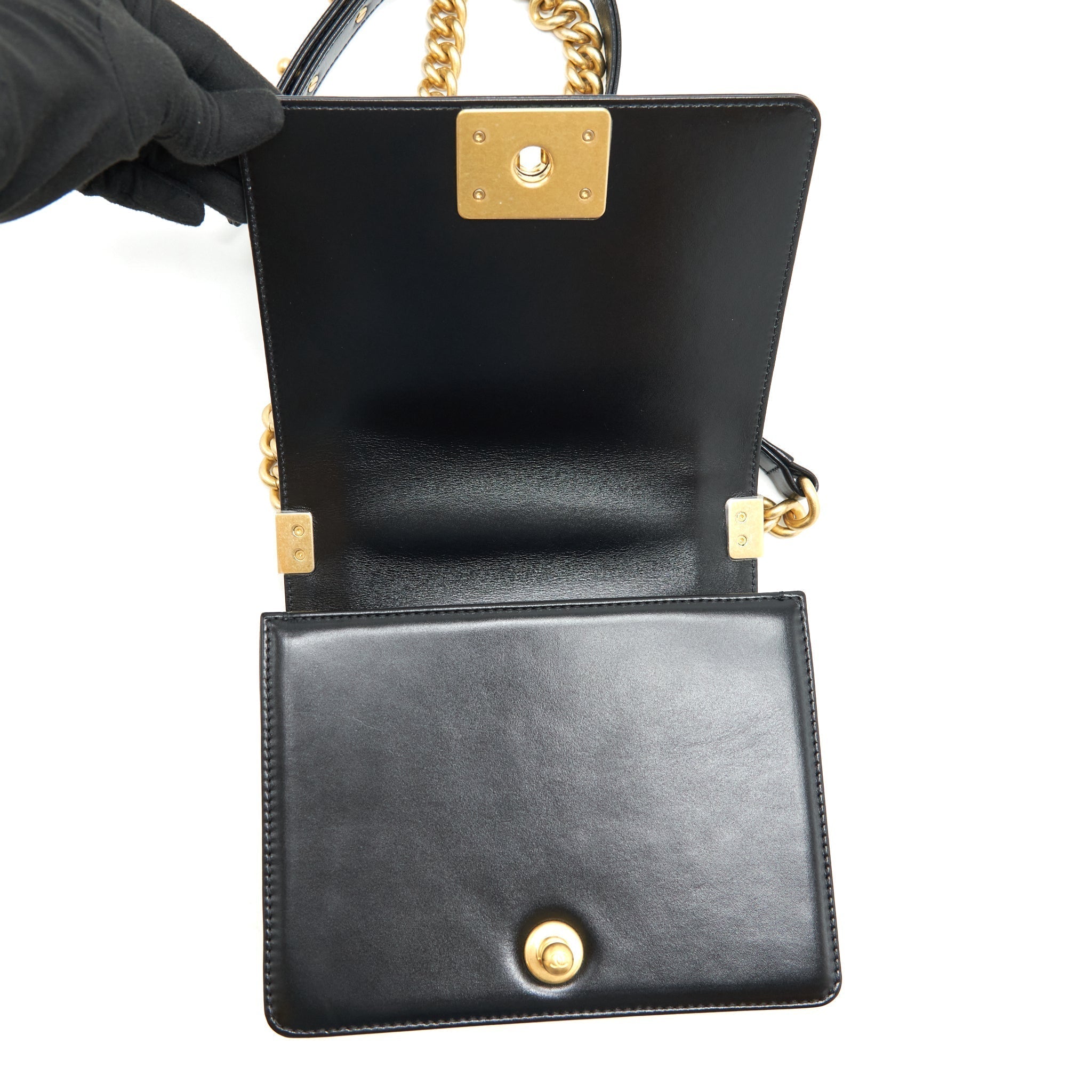 chanel-22p-mini-boy-chain-handbag-calfskin-black-ghw