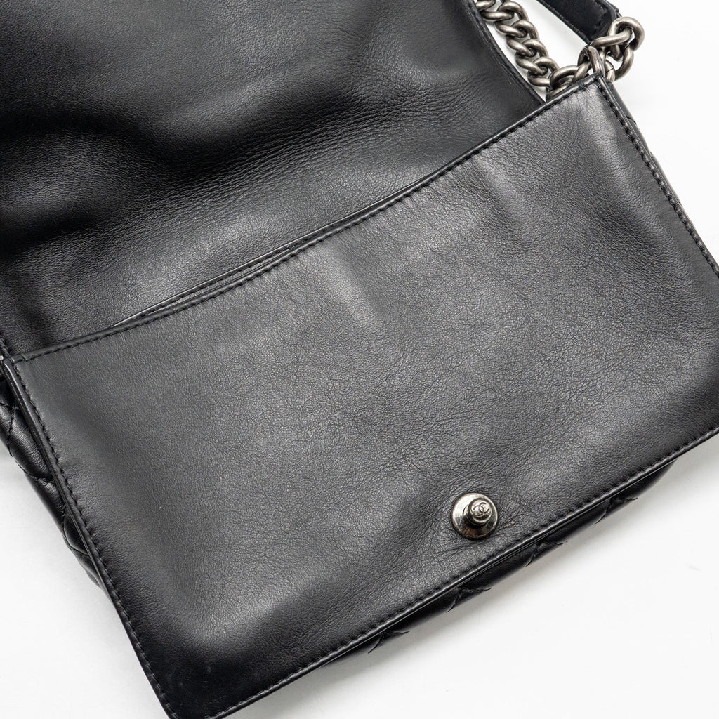 chanel-boy-bag-black-1