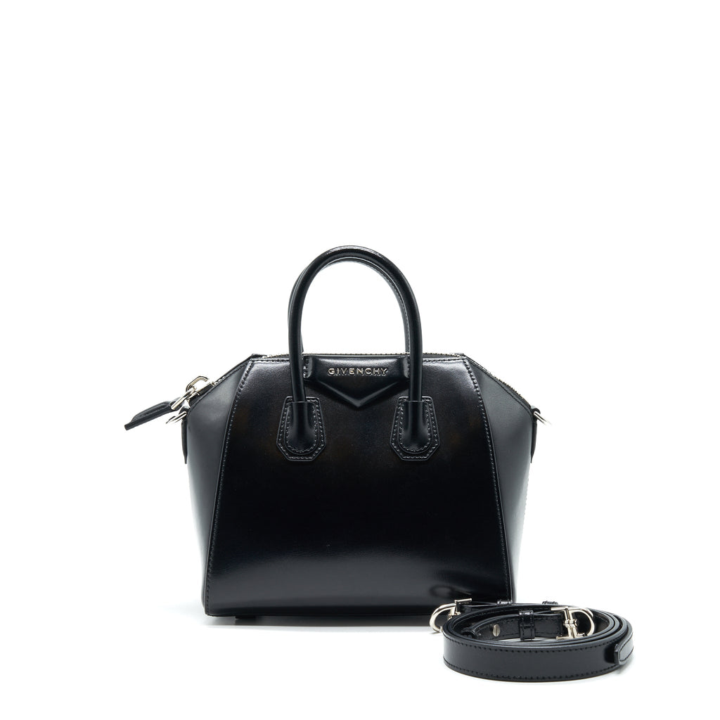 givenchy-antigona-mini-in-black-smooth-calfskin