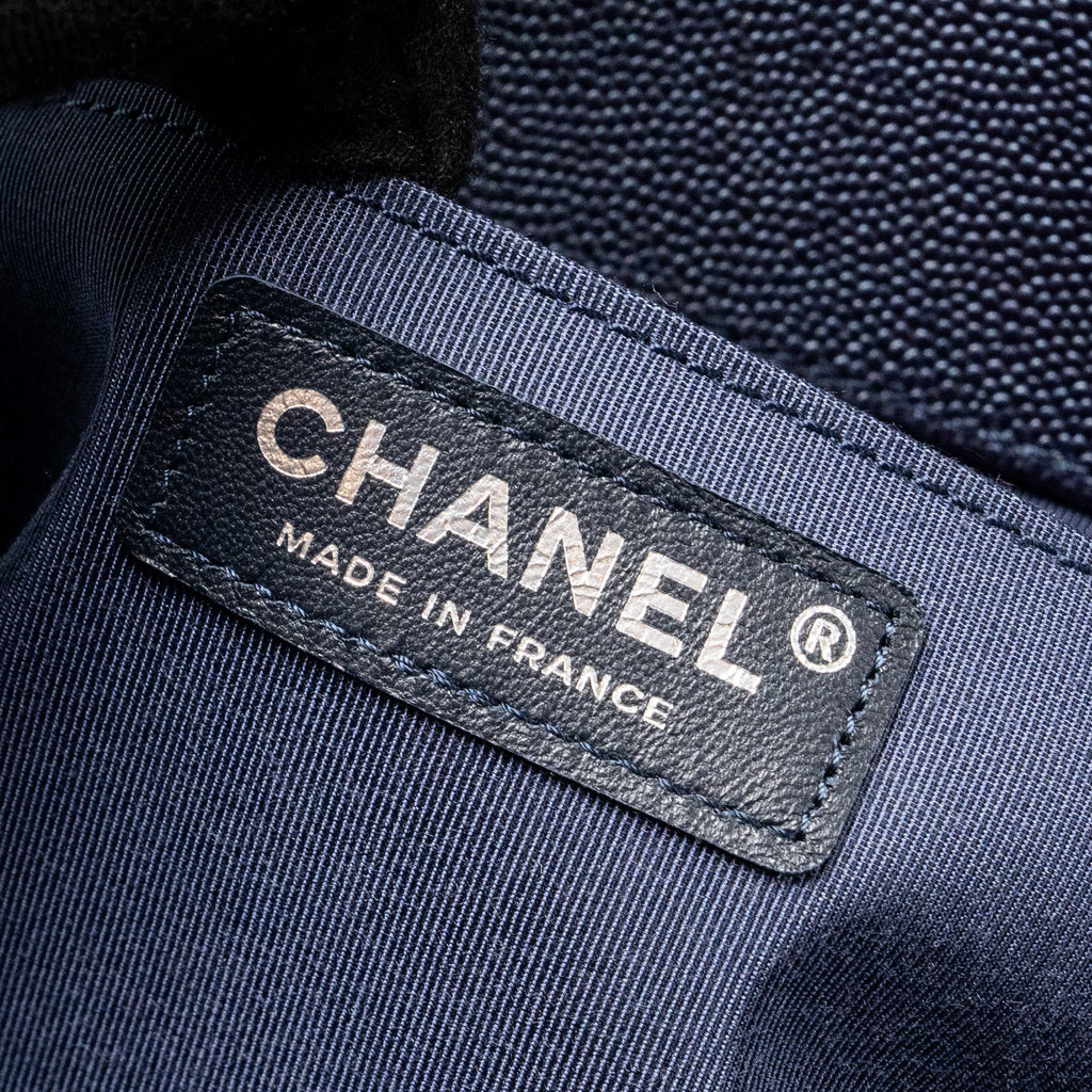 chanel-medium-boy-bag-caviar-metallic-blue-ruthenium-hardware