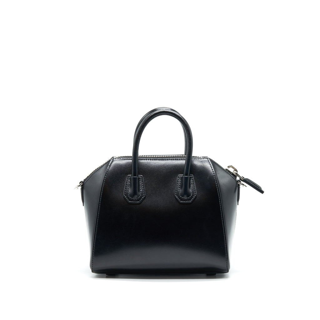 givenchy-antigona-mini-in-black-smooth-calfskin