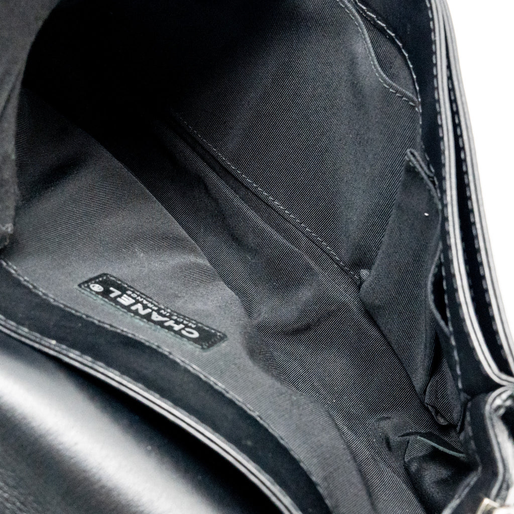 chanel-boy-bag-black-1