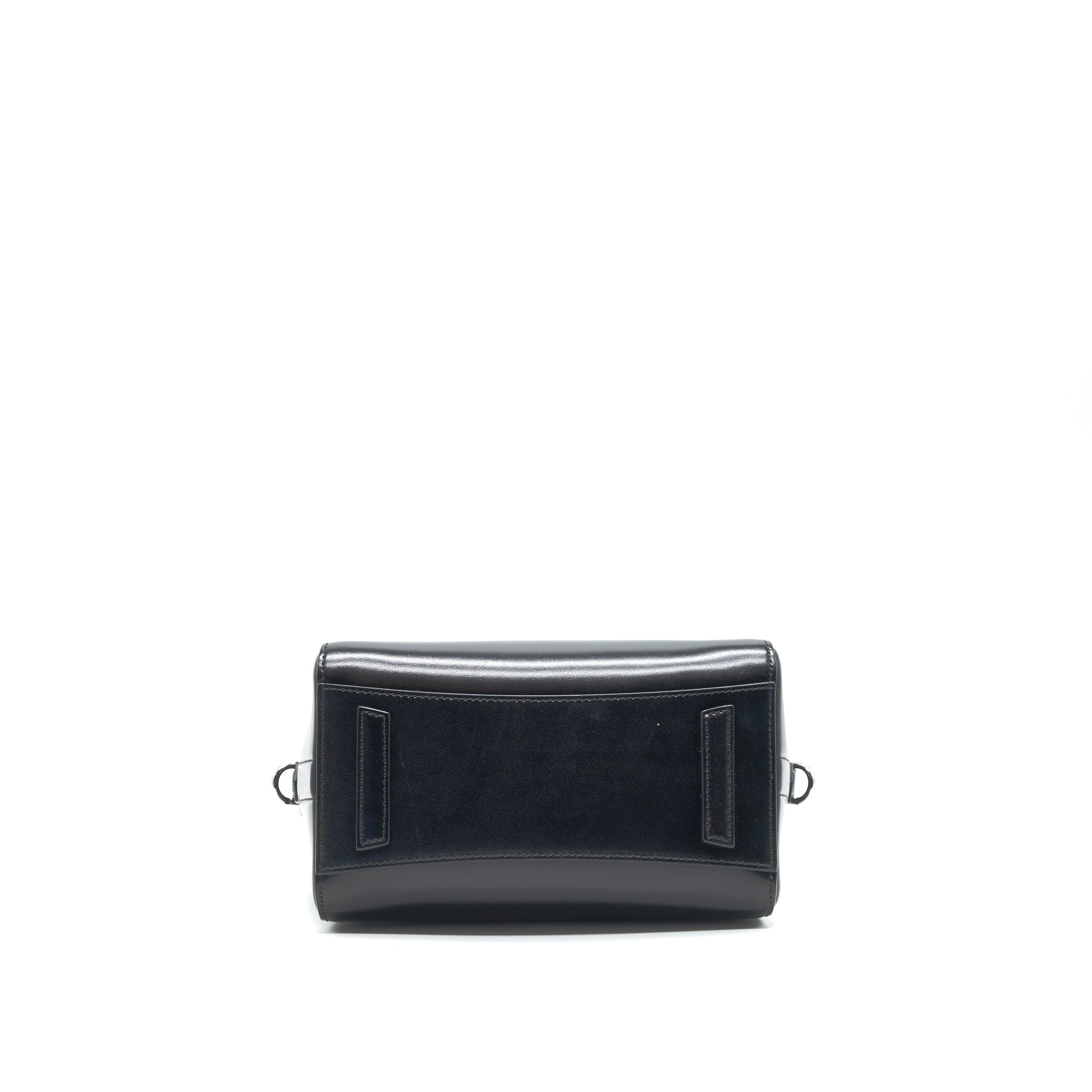 givenchy-antigona-mini-in-black-smooth-calfskin