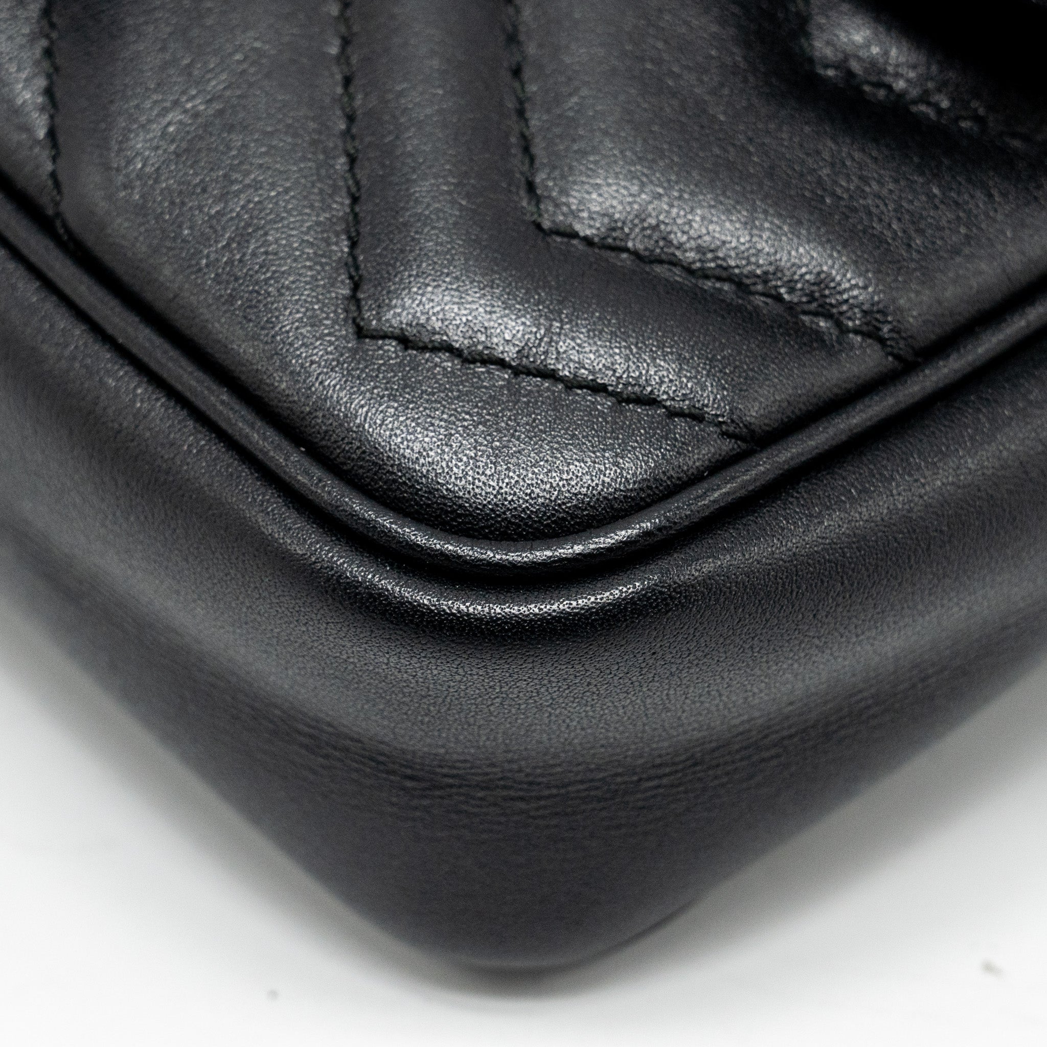 gucci-super-mini-marmont-calfskin-black-ghw