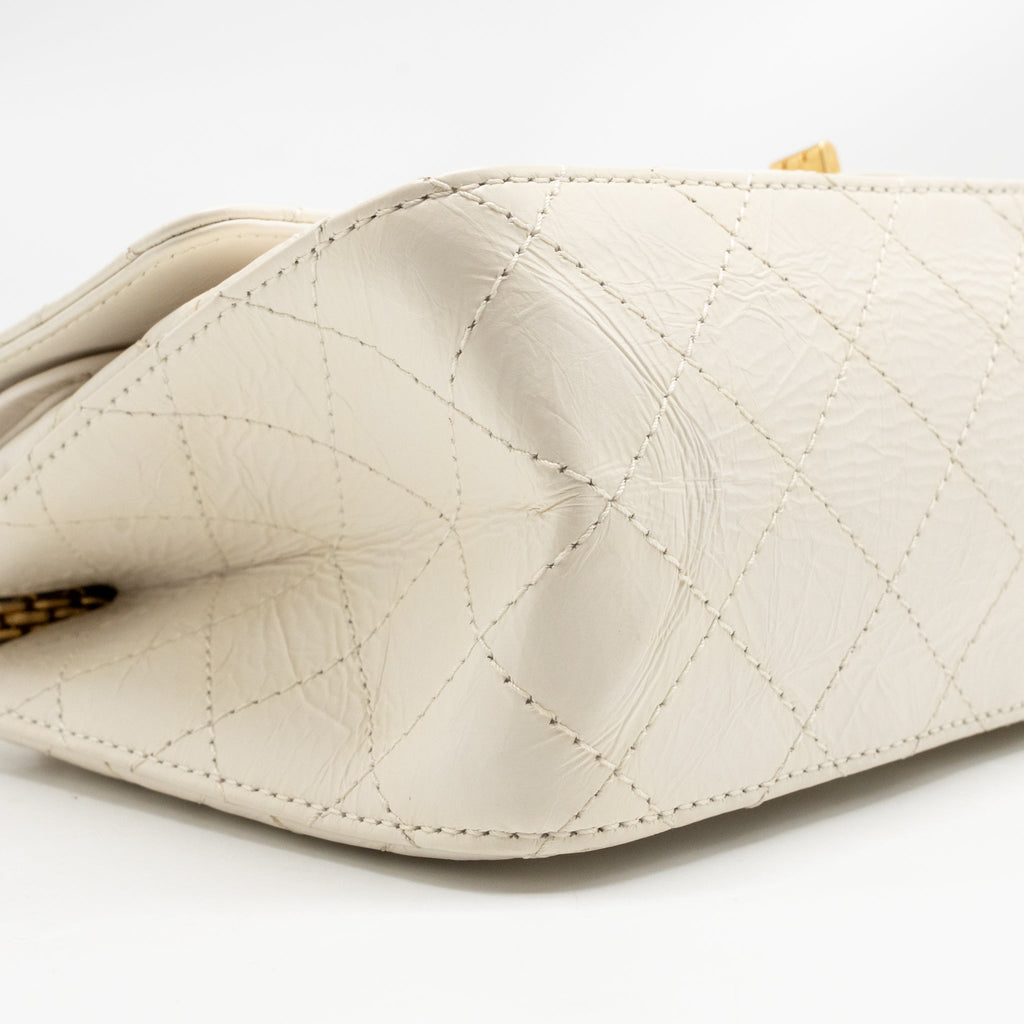 chanel-2-55-226-reissue-double-flap-bag-aged-calfskin-white-ghw-copy