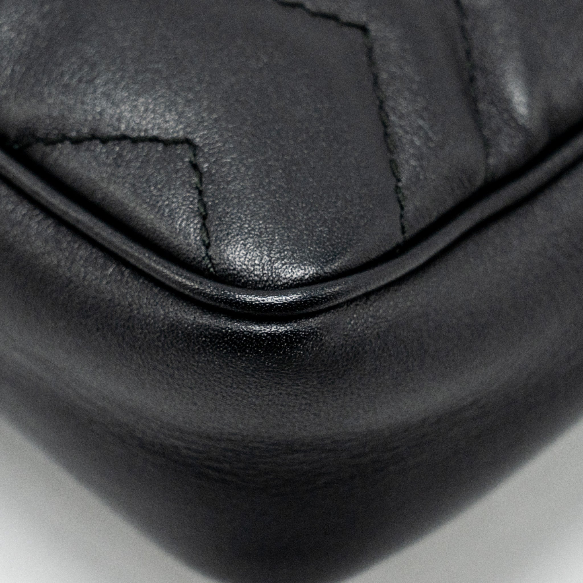 gucci-super-mini-marmont-calfskin-black-ghw