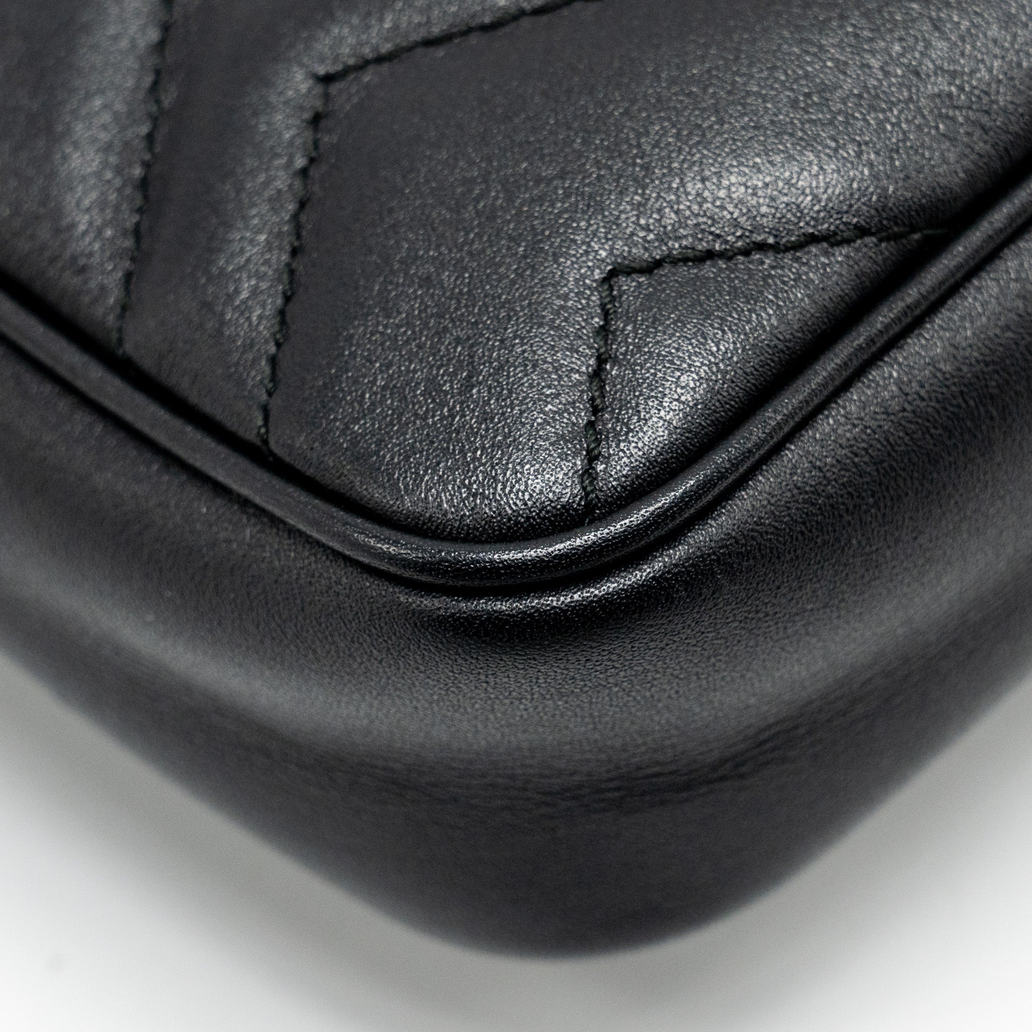 gucci-super-mini-marmont-calfskin-black-ghw