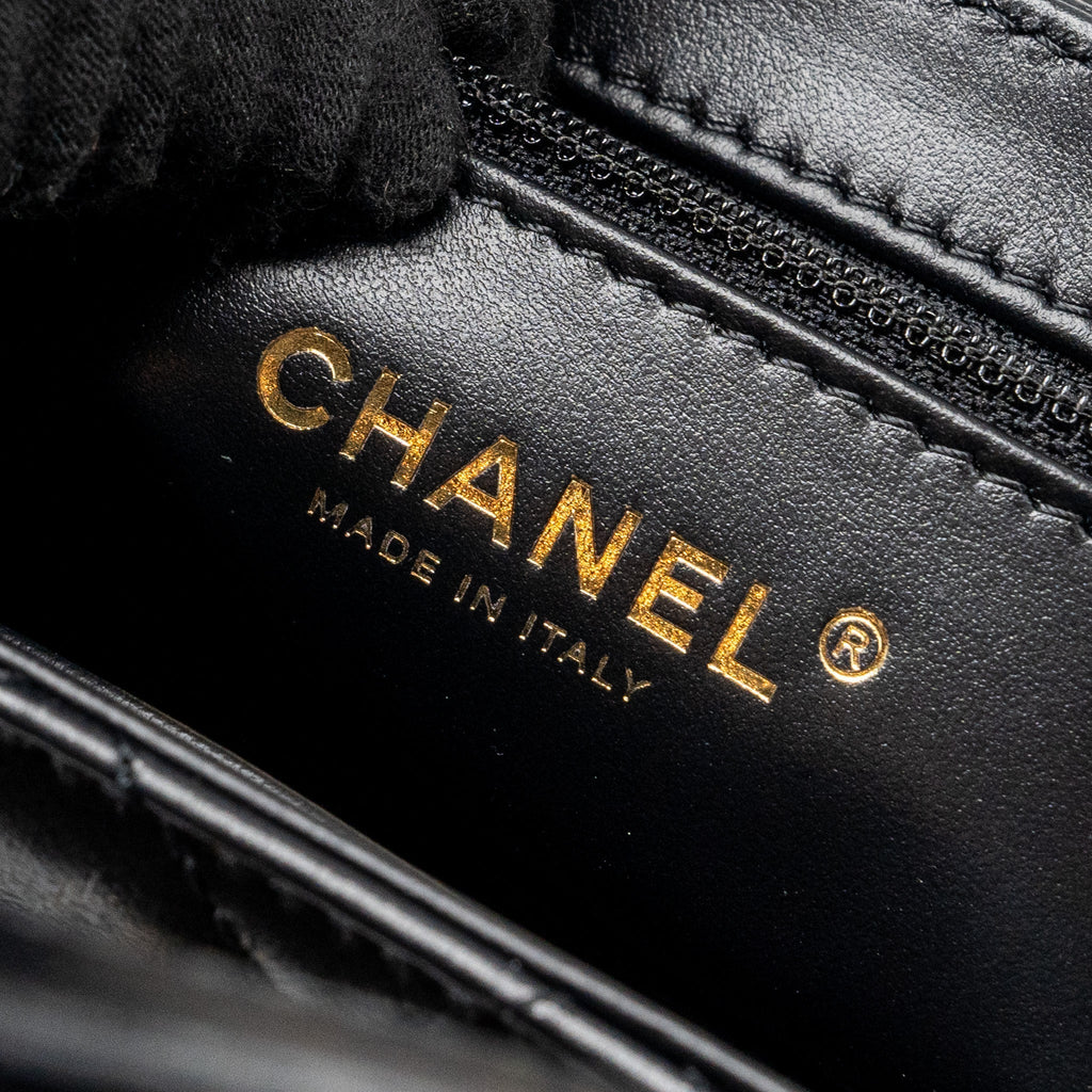 chanel-24p-mini-shopping-tote-calfskin-black-ghwmicrochip