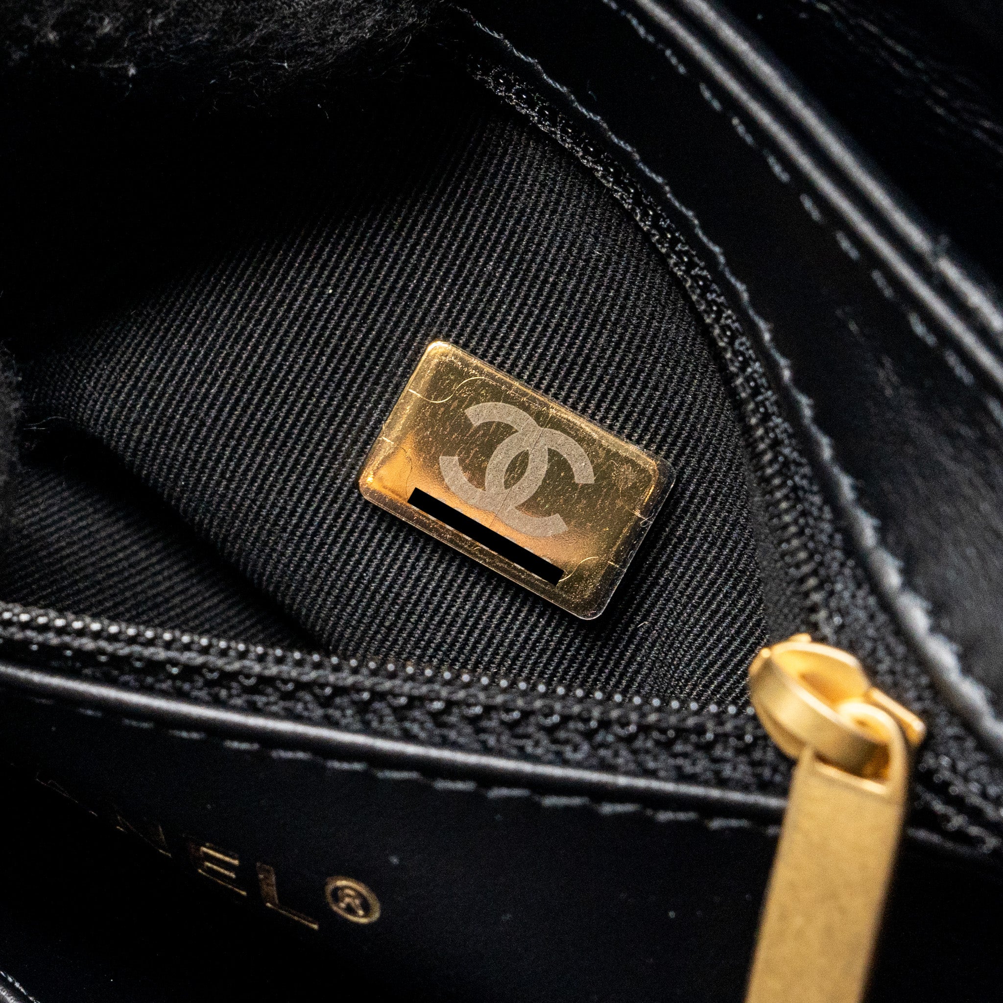 chanel-24p-mini-shopping-tote-calfskin-black-ghwmicrochip