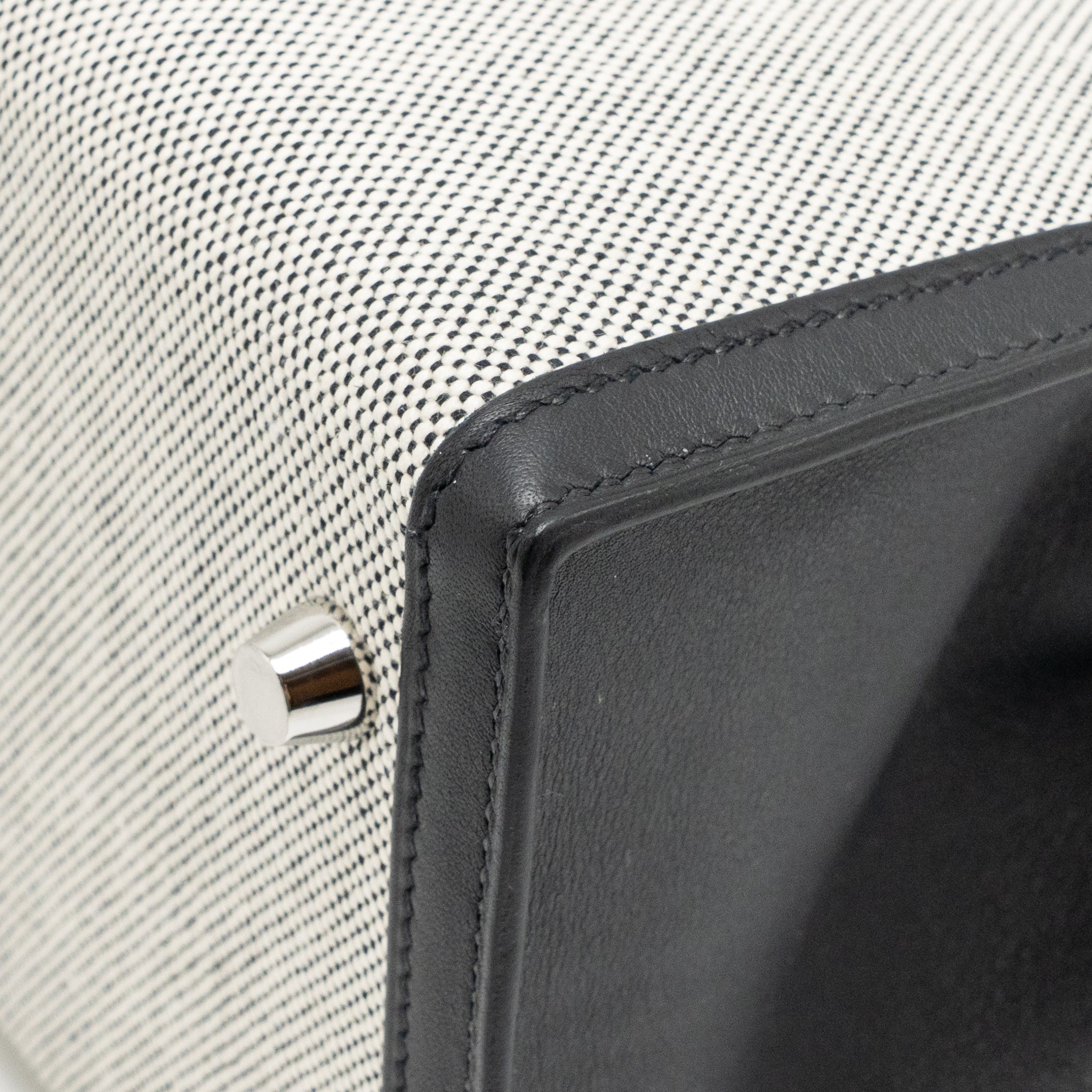 hermes-mini-lindy-swift-gris-pale-gris-meyer-shw-stamp-b-1
