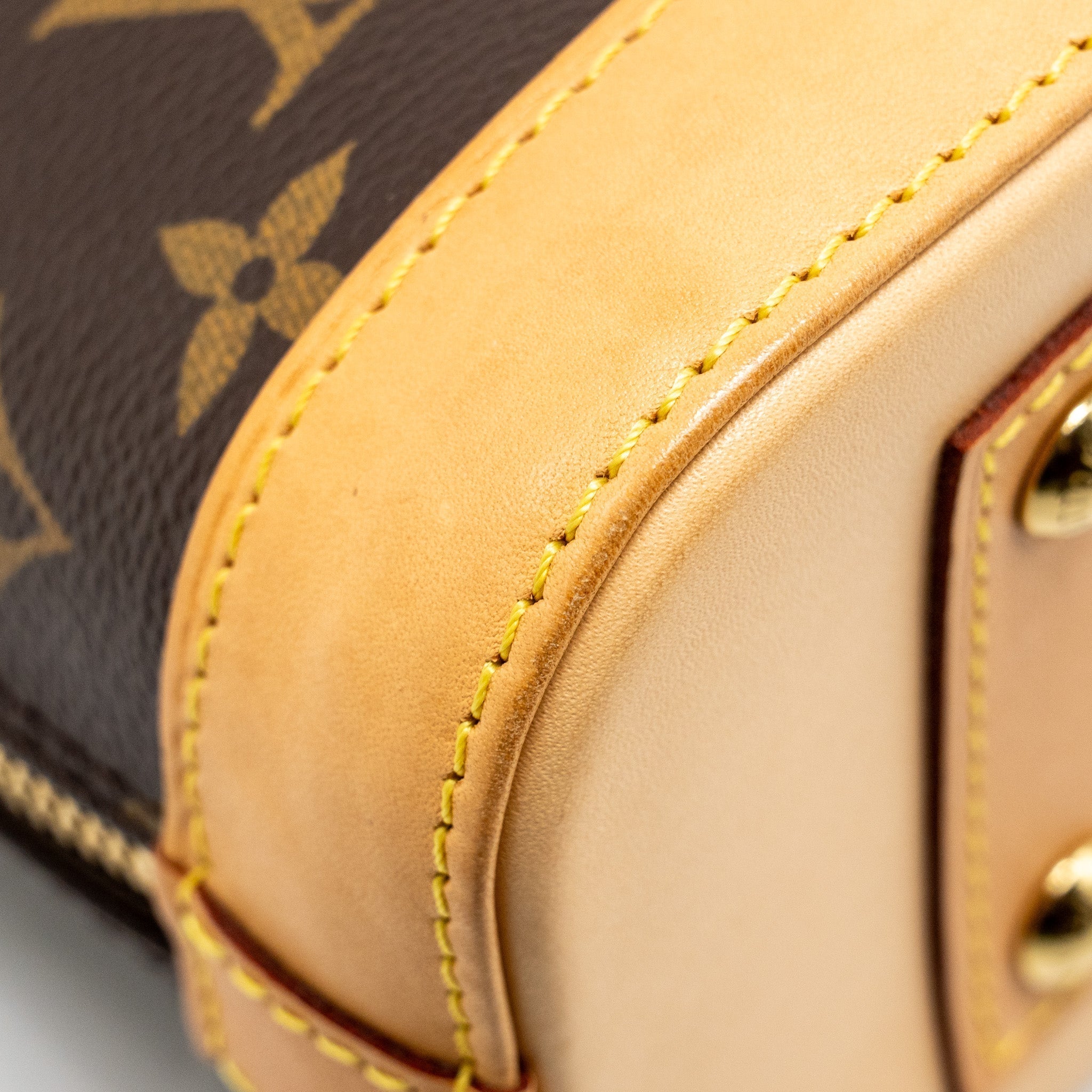 louis-vuitton-alma-bb-monogram-canvas-ghw-8