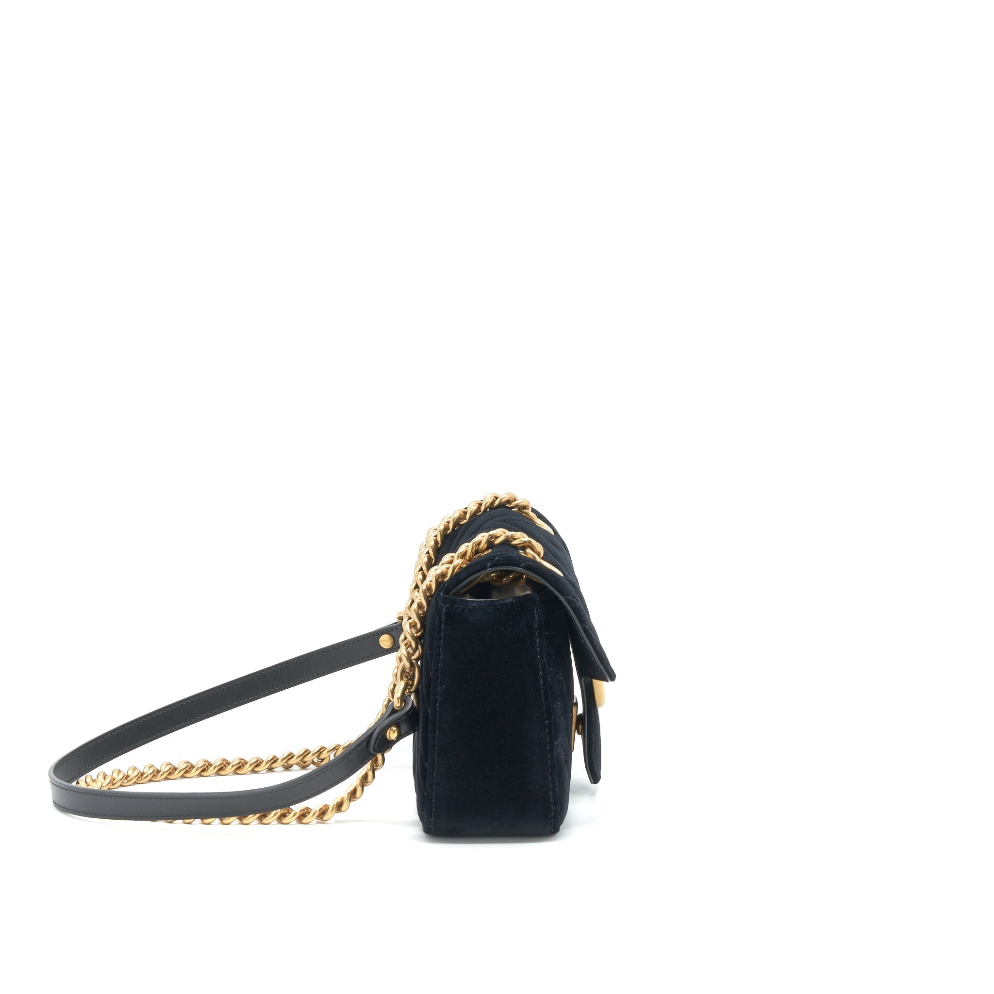 gucci-marmont-flap-bag-velvet-black