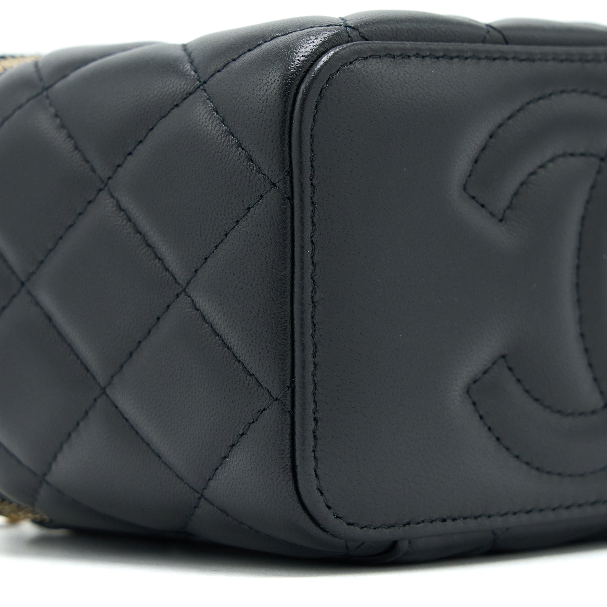 chanel-22a-pearl-crush-long-vanity-with-chain-lambskin-black-ghw-microchip