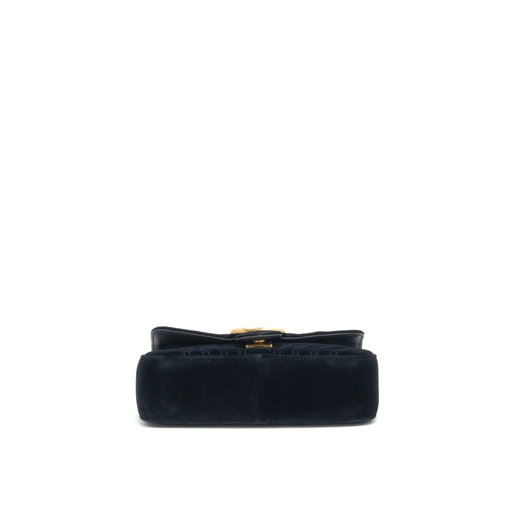gucci-marmont-flap-bag-velvet-black