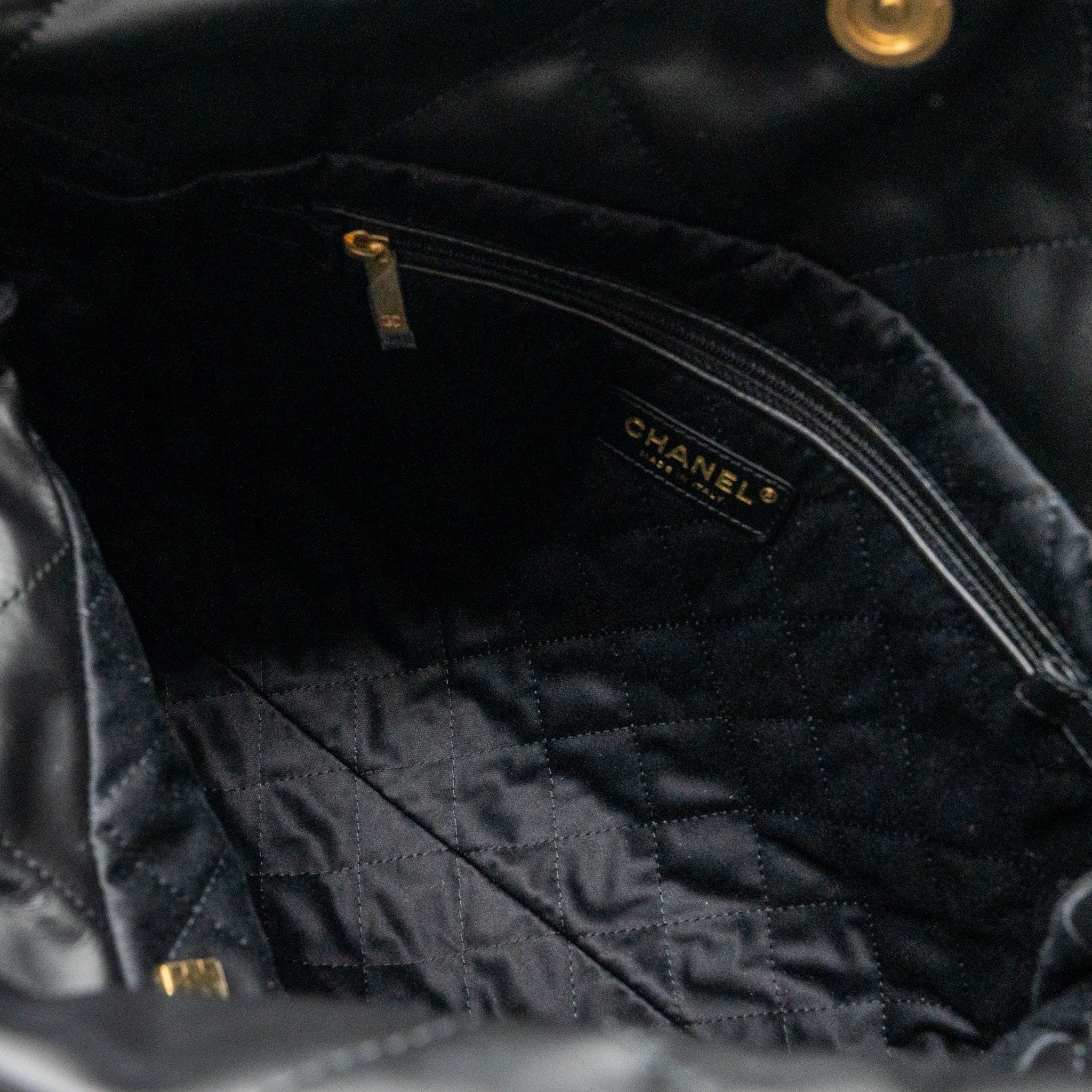chanel-small-22-bag-calfskin-black-white-letter-ghw-microchip
