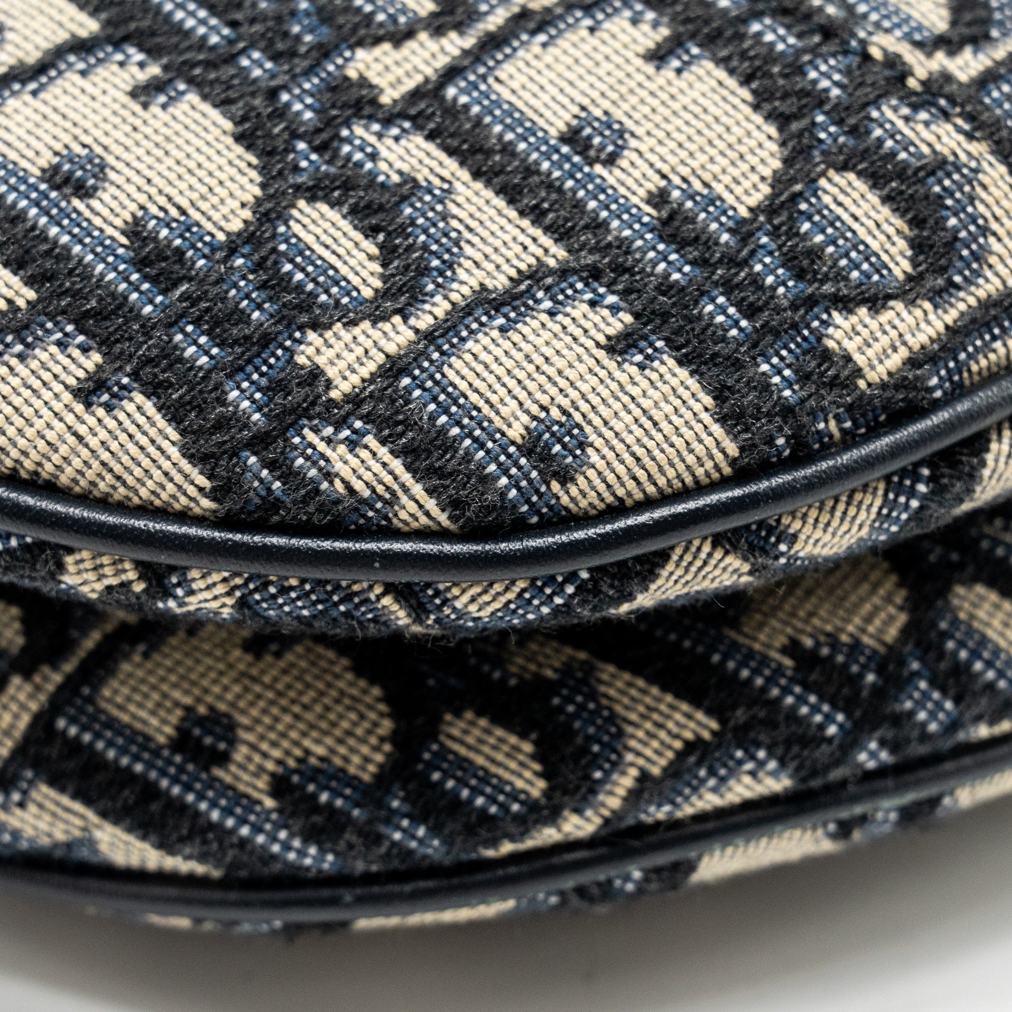 dior-medium-saddle-bag-blue-oblique-canvas-ghw-copy-1