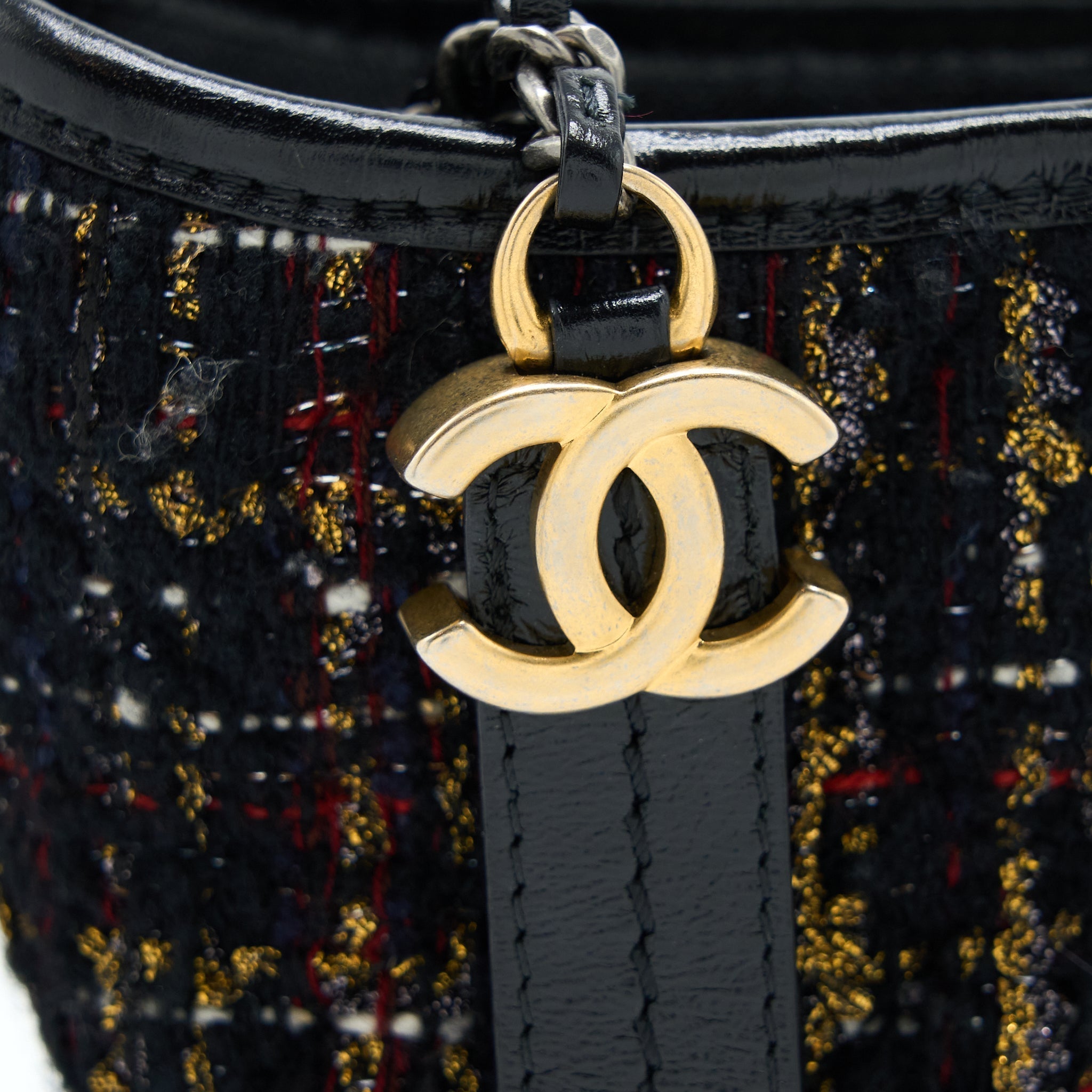 chanel-small-gabrielle-hobo-bag-tweed-leather-black-multicolour-hardware