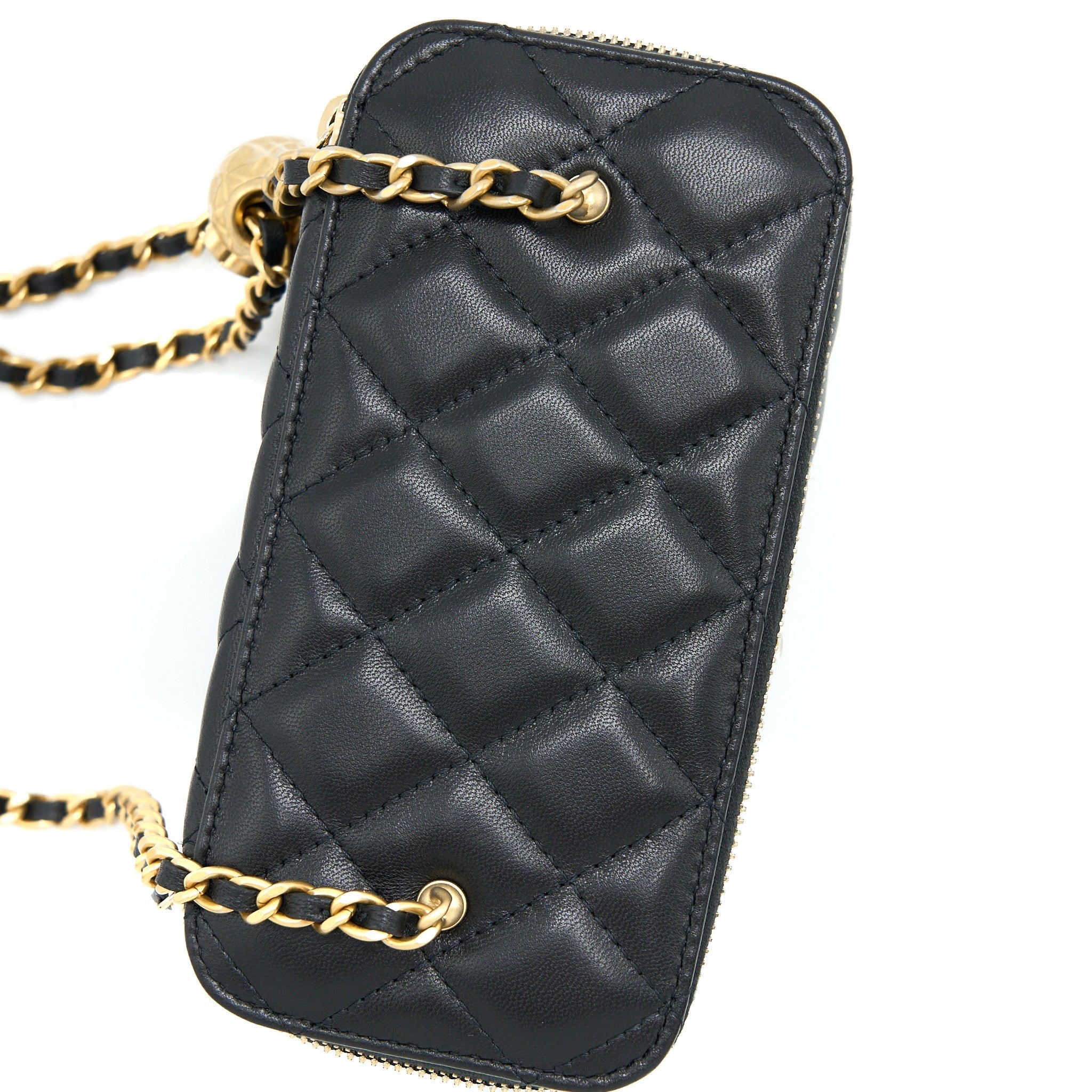 chanel-22a-pearl-crush-long-vanity-with-chain-lambskin-black-ghw-microchip