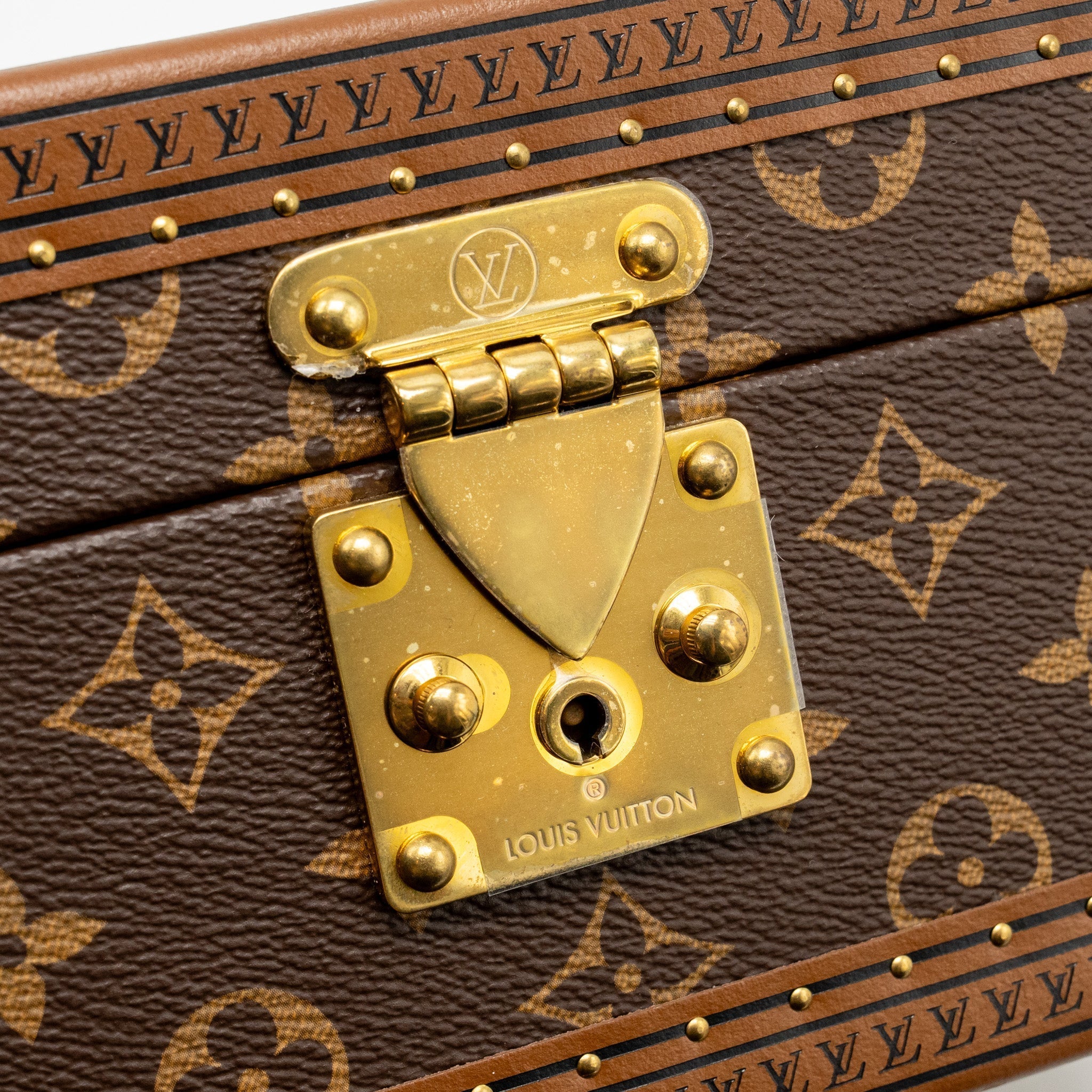 louis-vuitton-coffret-tresor-24-monogram-canvas-ghw
