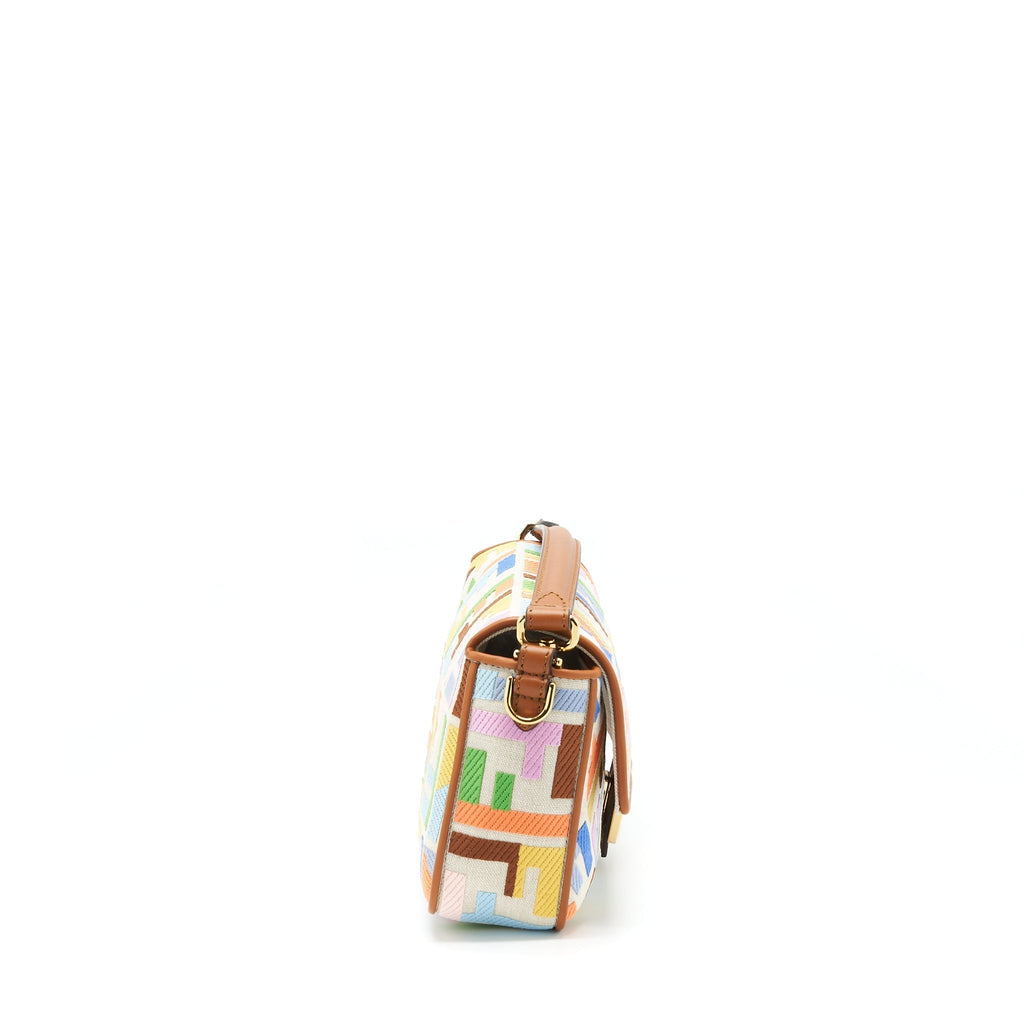 fendi-baguette-bag-in-ff-motif-canvas-multicolor