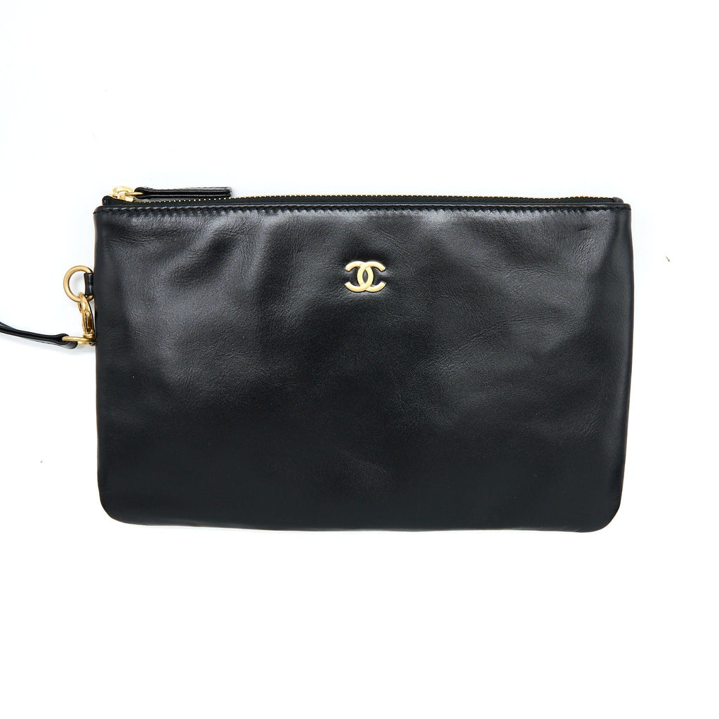 chanel-medium-22-bag-gold-letter-shiny-calfskin-black-ghw-microchip