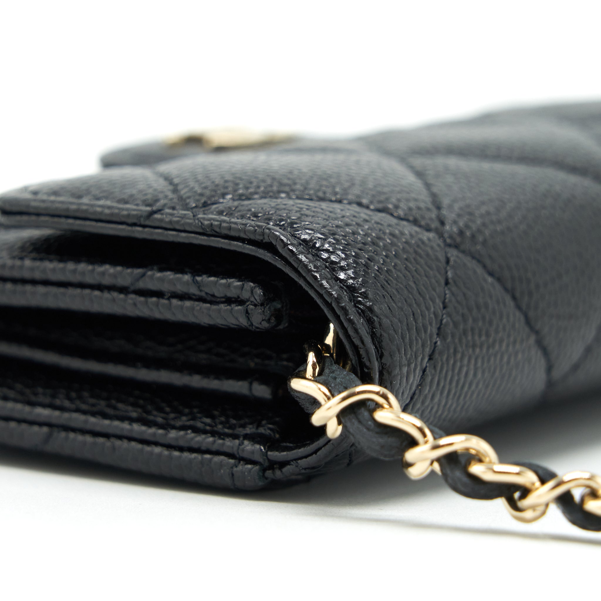 chanel-classic-card-holder-with-chain-caviar-black-lghw