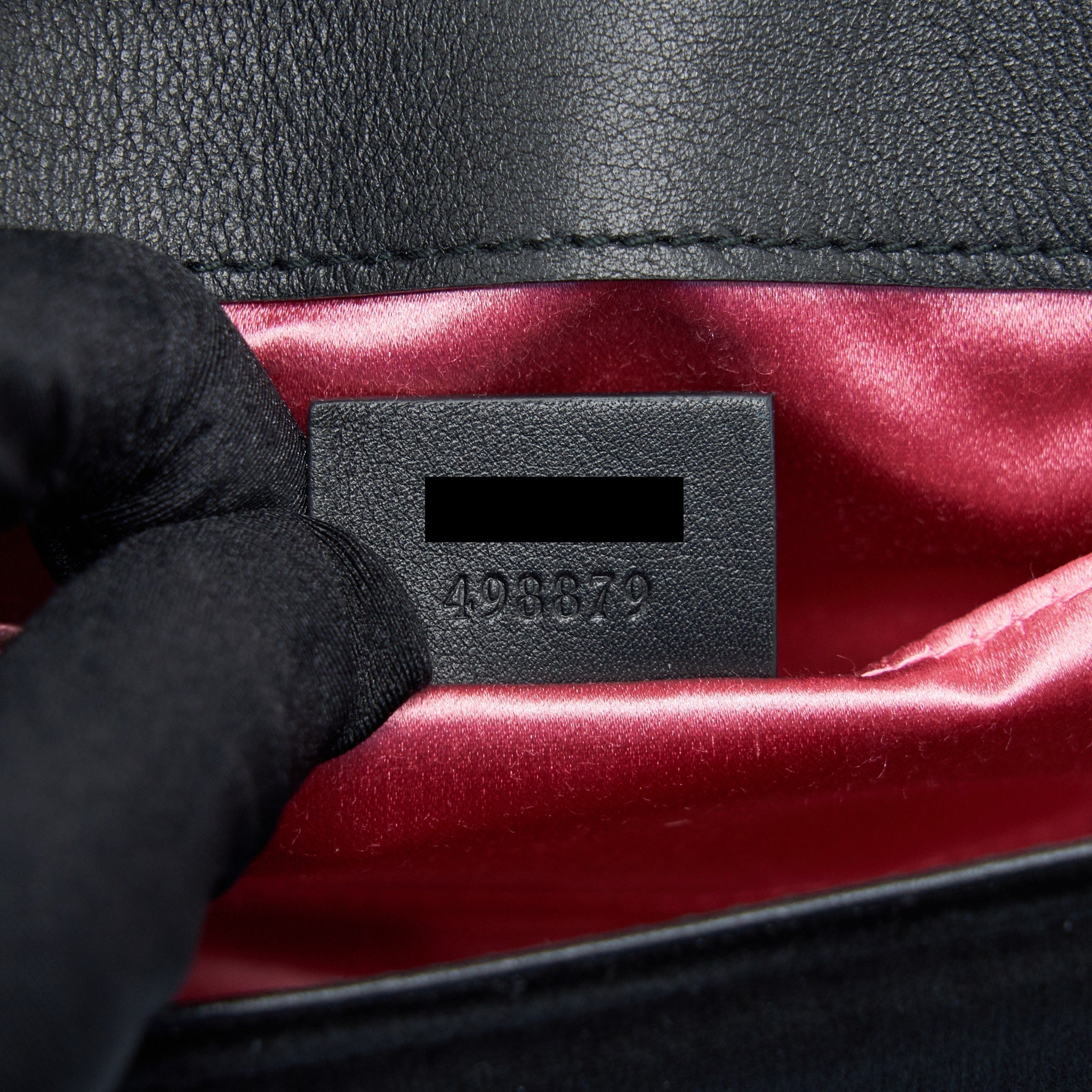 gucci-marmont-flap-bag-velvet-black