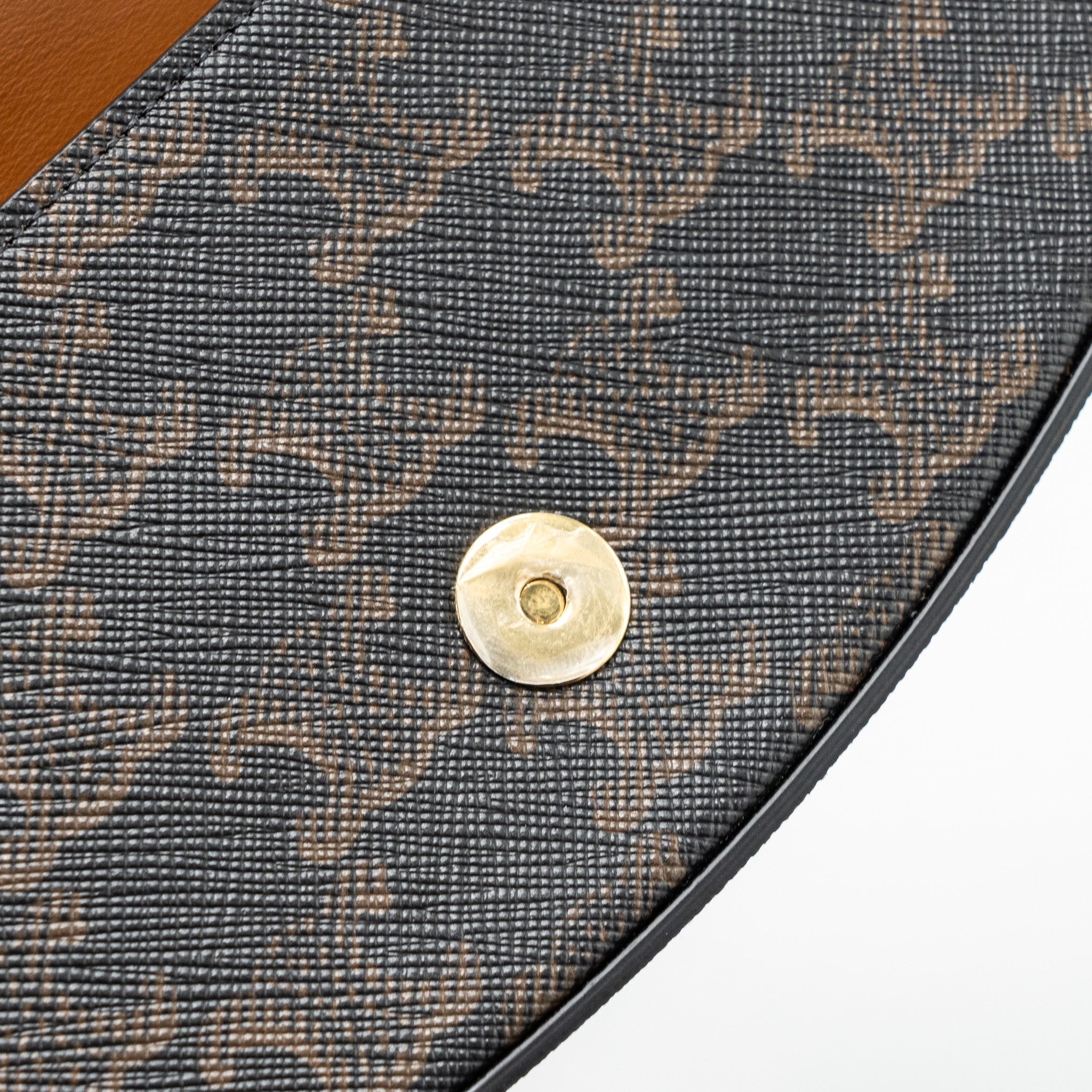 celine-clutch-on-strap-tabou-triomphe-canvas-calfskin-tan-ghw