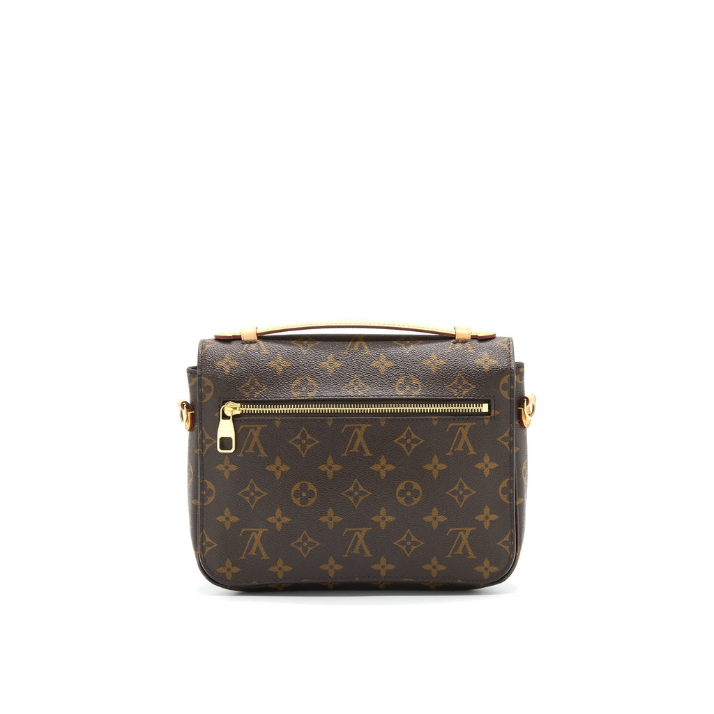louis-vuitton-pochette-metis-monogram-canvas-1