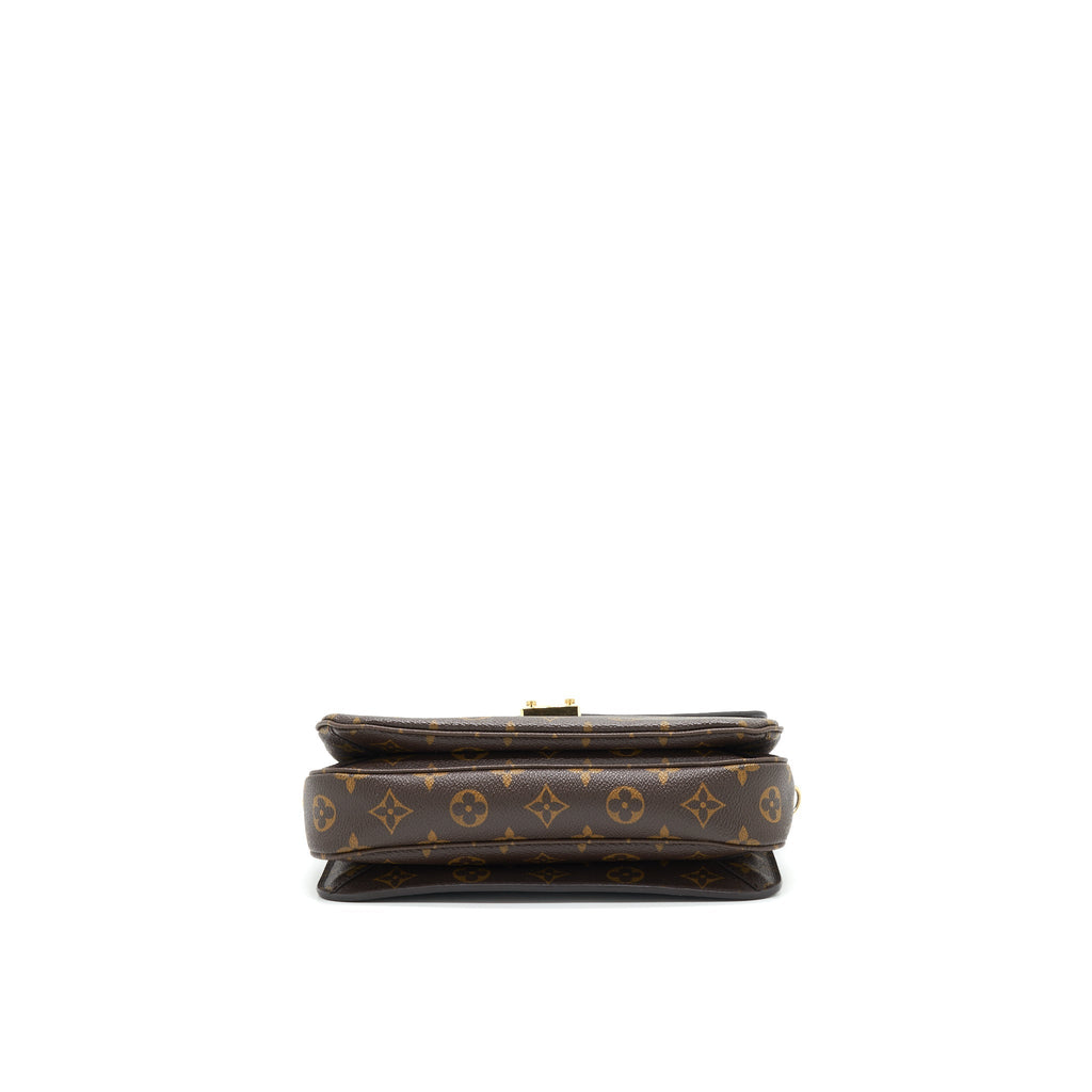 louis-vuitton-pochette-metis-monogram-canvas-1
