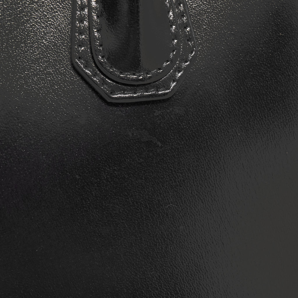 givenchy-antigona-mini-in-black-smooth-calfskin