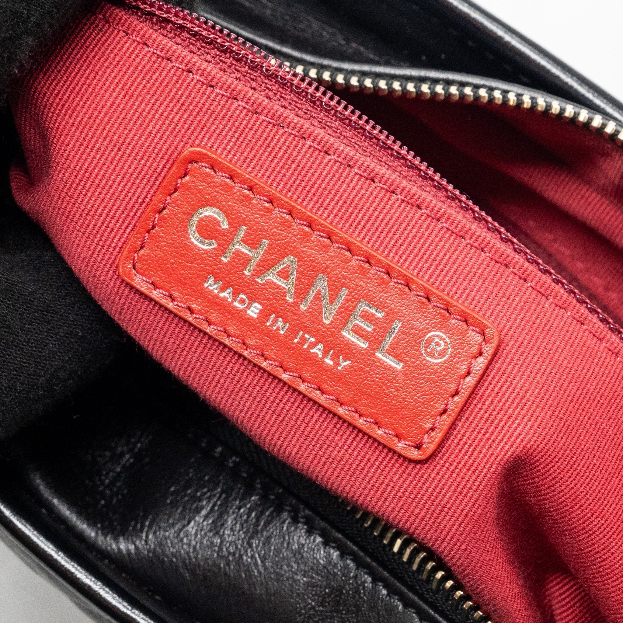 chanel-new-medium-gabrielle-hobo-bag-calfskin-black-multi-colour-microchip
