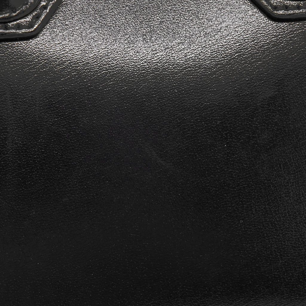 givenchy-antigona-mini-in-black-smooth-calfskin