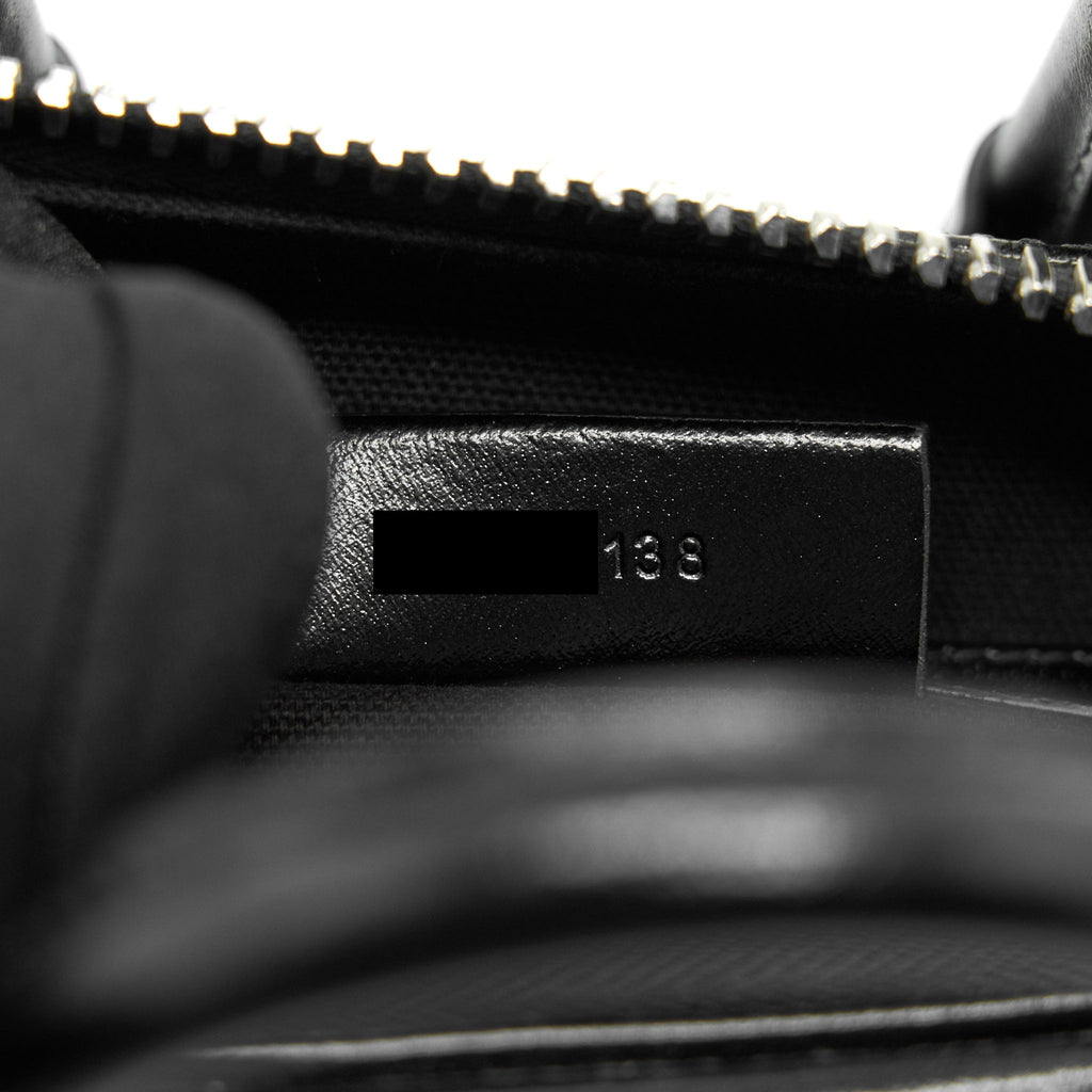 givenchy-antigona-mini-in-black-smooth-calfskin