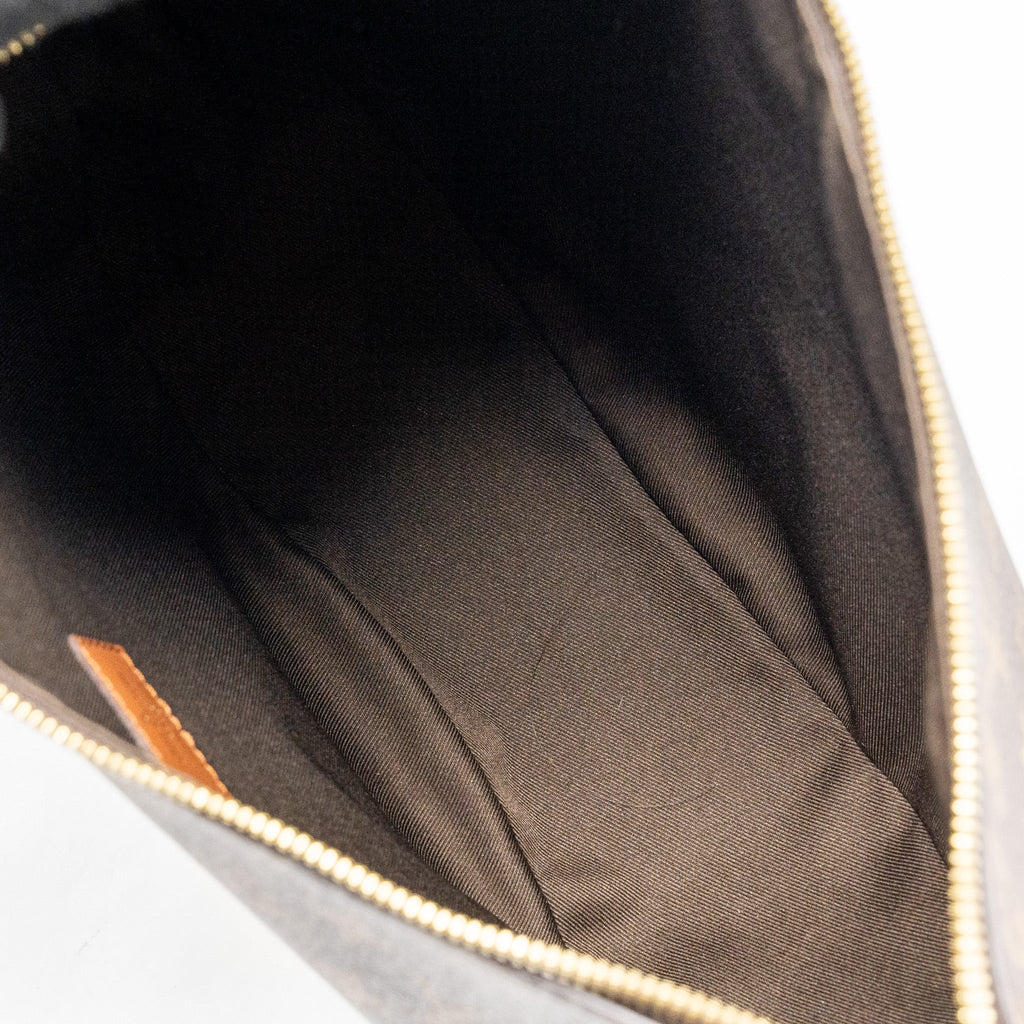 louis-vuitton-loop-hobo-bag-monogram-canvas-ghw